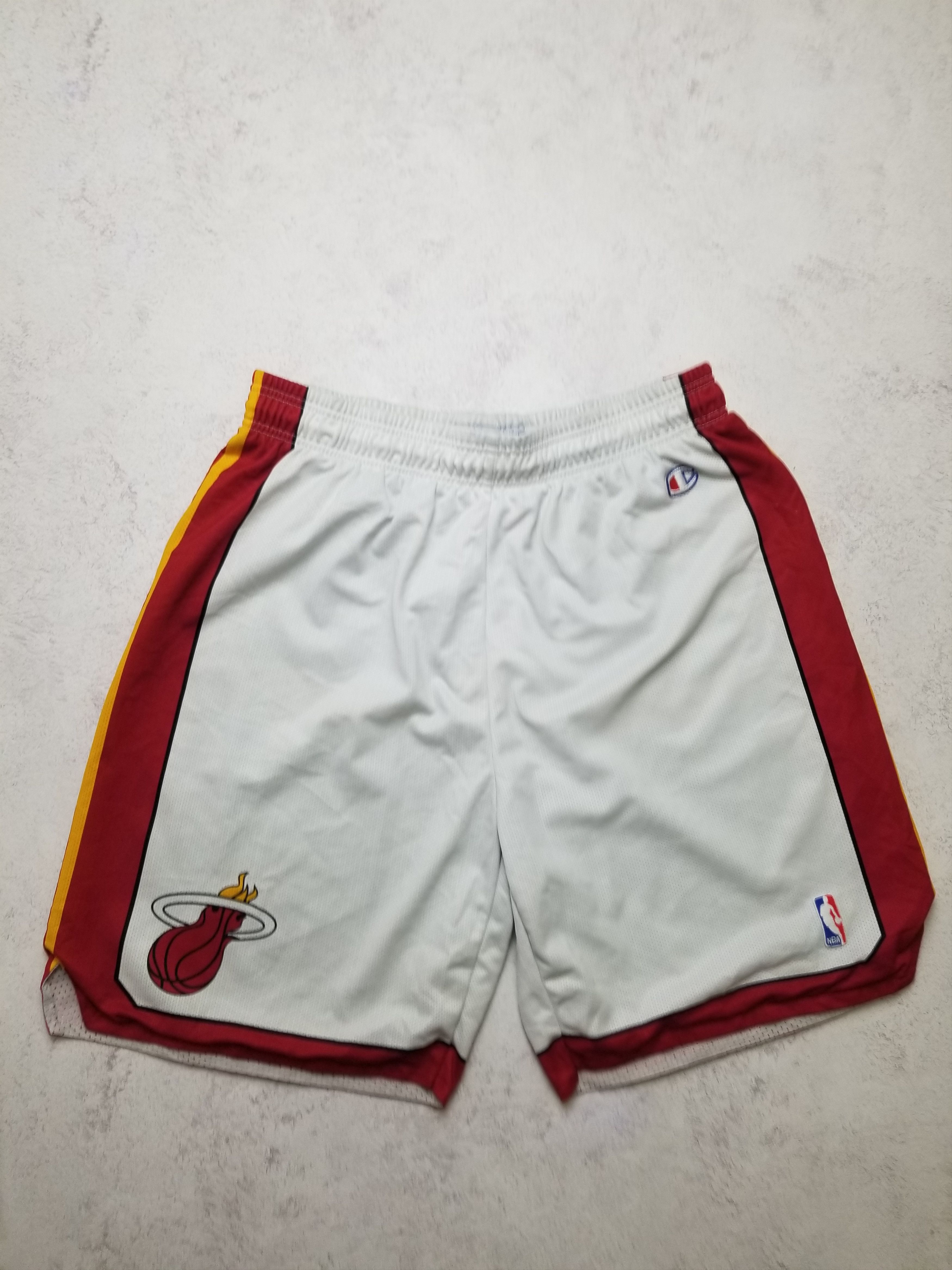 Champion Miami Heat NBA Champion Basketball Shorts Men's Size XL Size US 36 / EU 52 - 1 Thumbnail