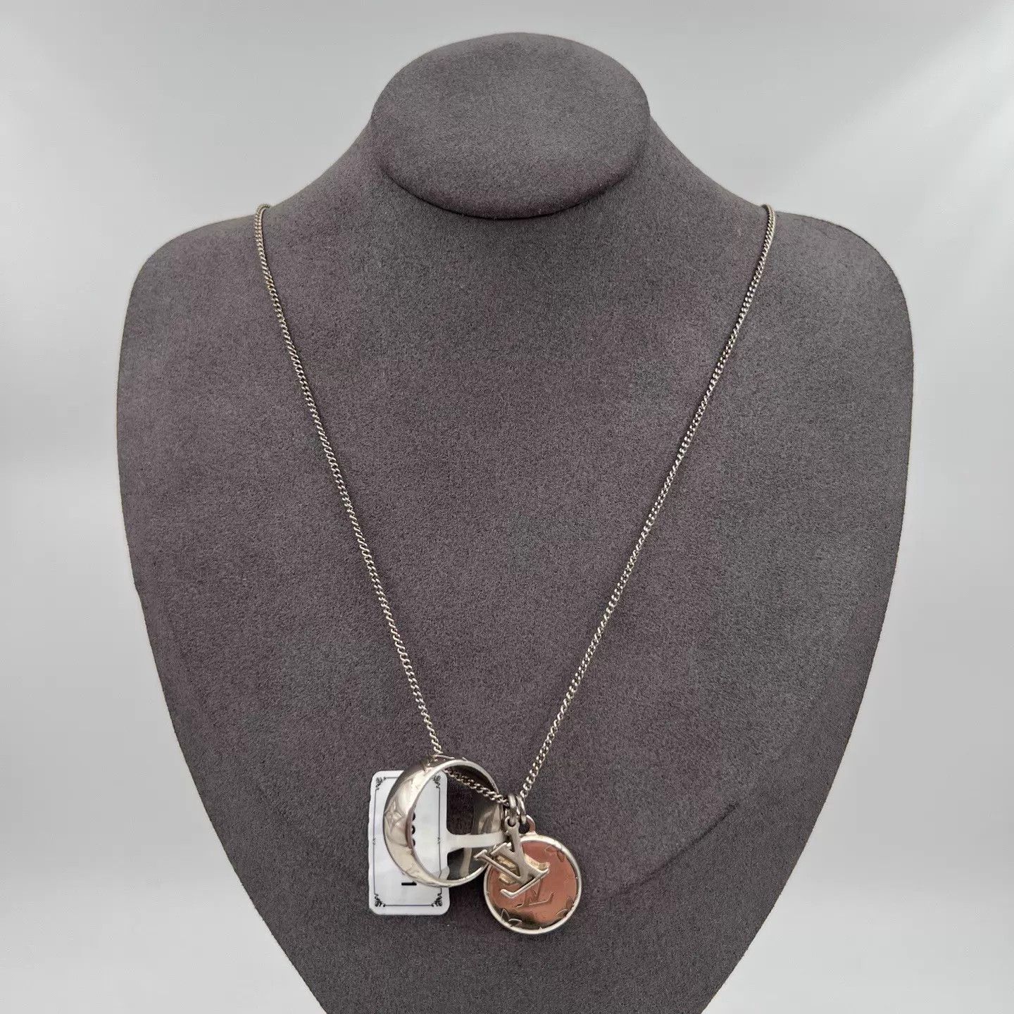 Louis Vuitton LV 3-in-1 Engraved Monogram Necklace Size ONE SIZE - 1 Thumbnail