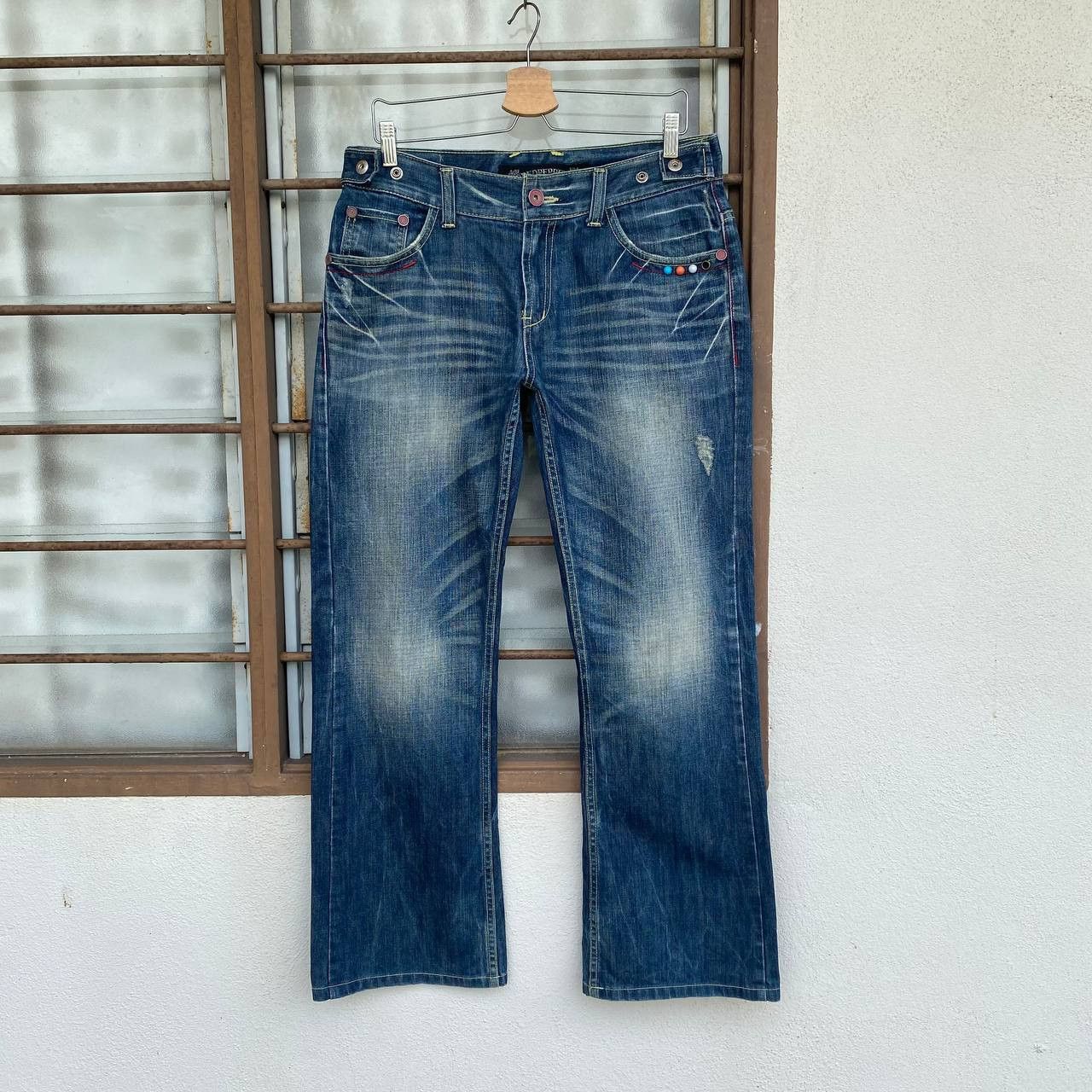 Japanese Brand × Le Grande Bleu (L.G.B.) × Tornado Mart A BEAUTIFUL FLARE DENIM RED PEPPER GOLD LABEL EAGLE WING Size US 31 - 12 Thumbnail