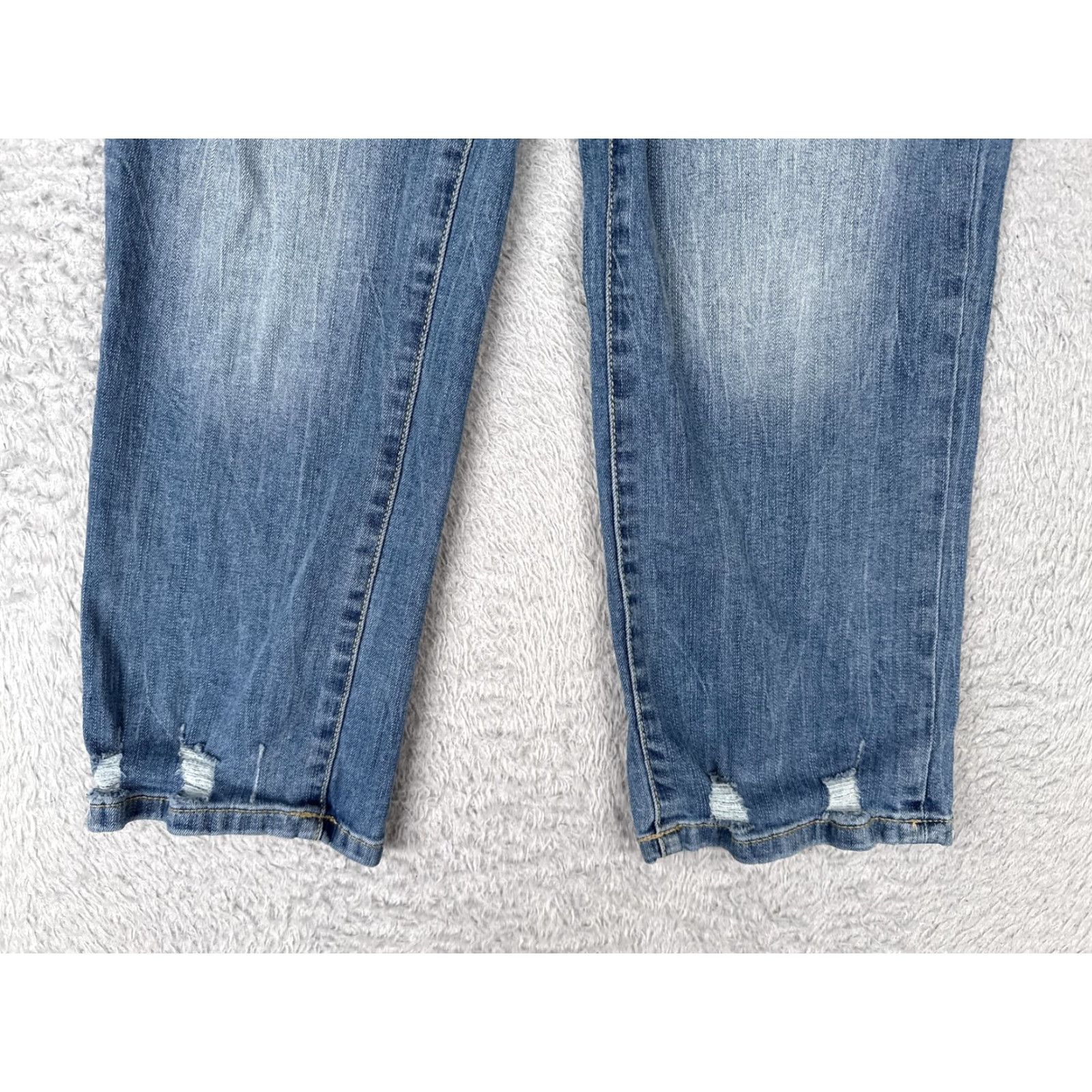 Vintage Maurices Jeans Womens 8 Blue Distressed Crop Straight Leg Mid Rise Denim Size 30" / US 8 / IT 44 - 2 Thumbnail
