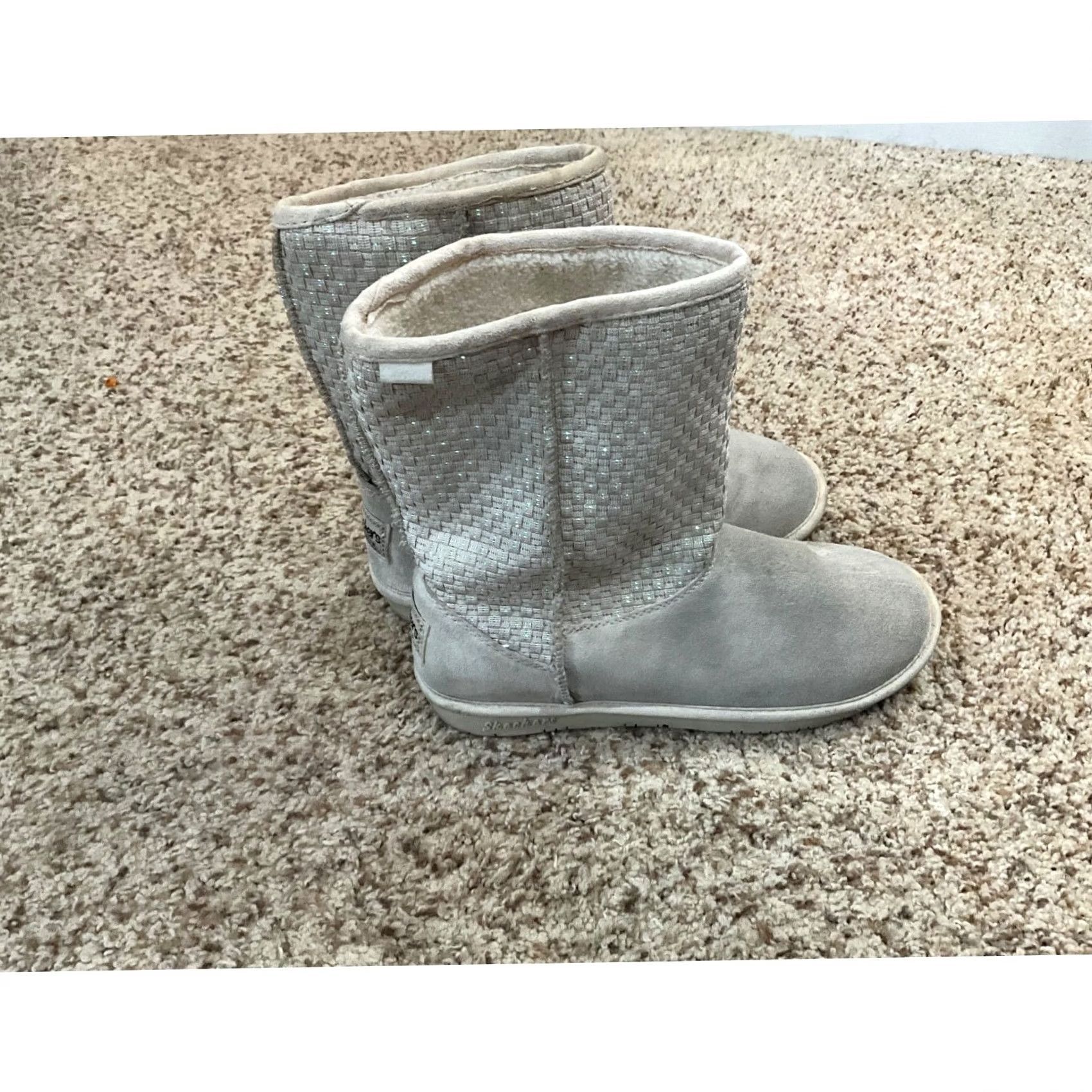 SKECHERS SKECHERS Bling Boots Woman Boots 8.5 White Faux Fur Round Toe Ankle Bootie Winter Flat Heel Pull On Women Size US 9 / IT 39 - 3 Thumbnail
