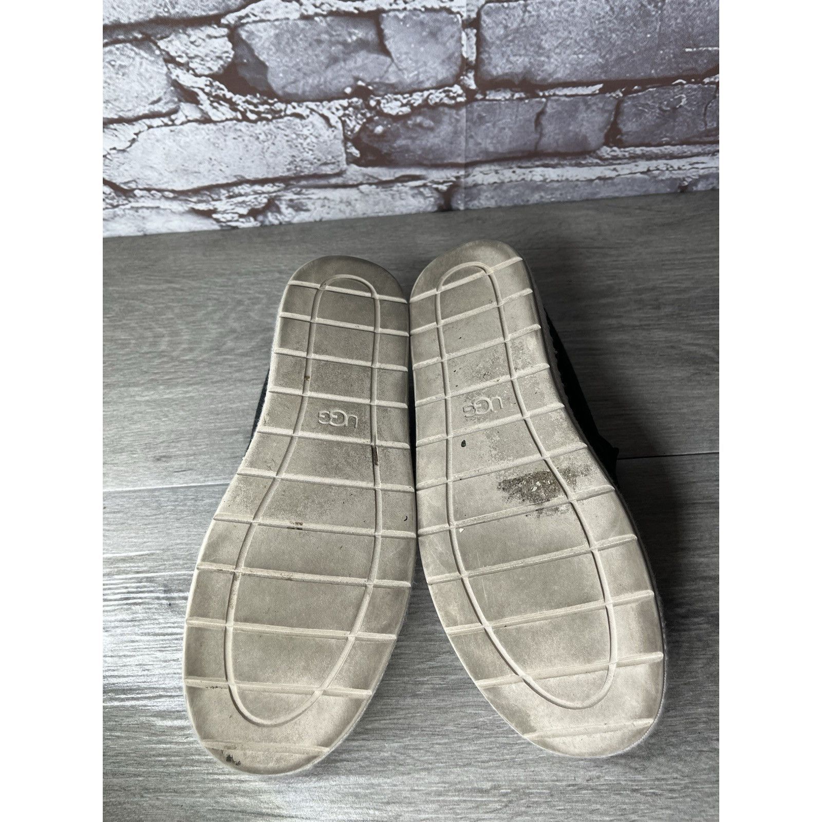 Ugg Ugg Black Delu Sneakers Canvas Slip On Mules Shoes Women’s S Size US 6 / IT 36 - 21 Thumbnail