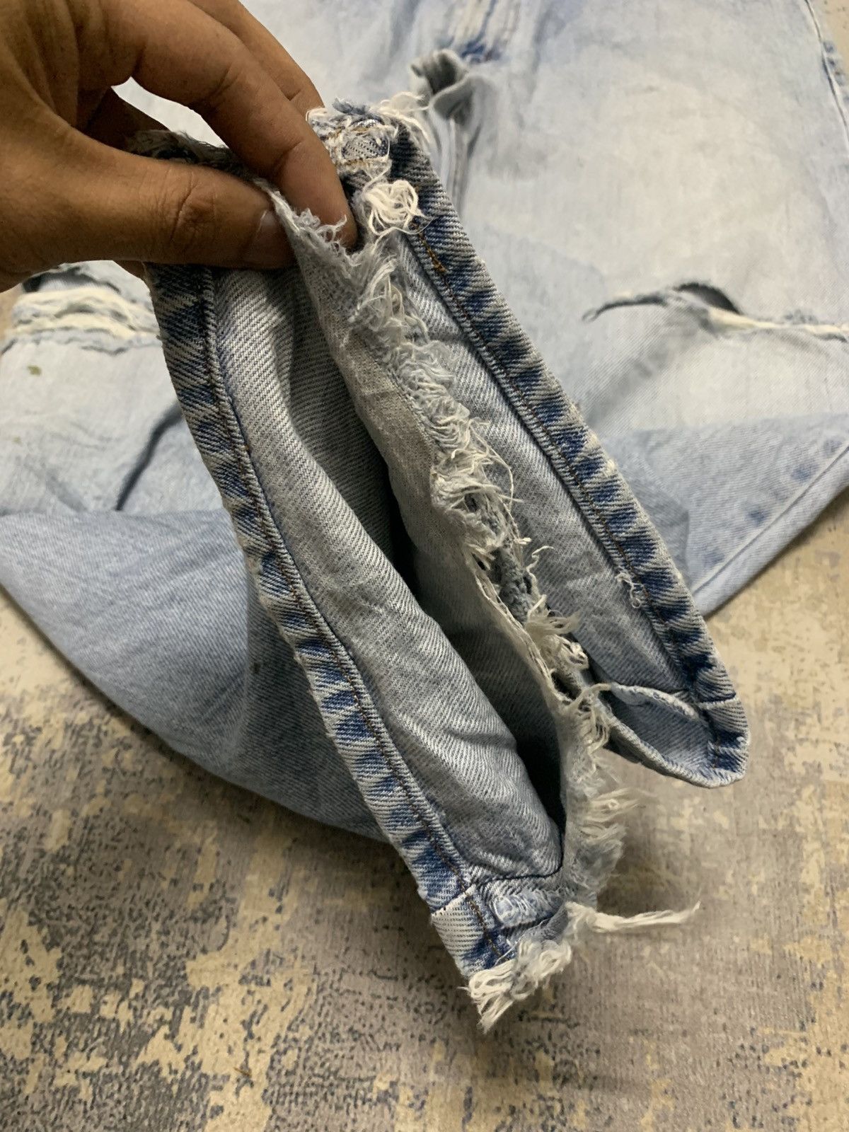 Levi's Vintage 90s Levi's 505 Regular Fit Distressed Denim 36x32.5 Size US 36 / EU 52 - 5 Thumbnail