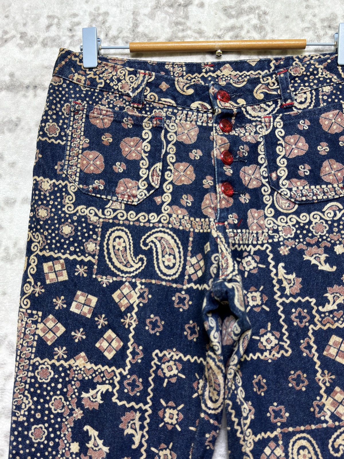 Vintage Vintage Paisley Bandana Print Flare Denim Bell Bottom Size US 27 - 4 Thumbnail