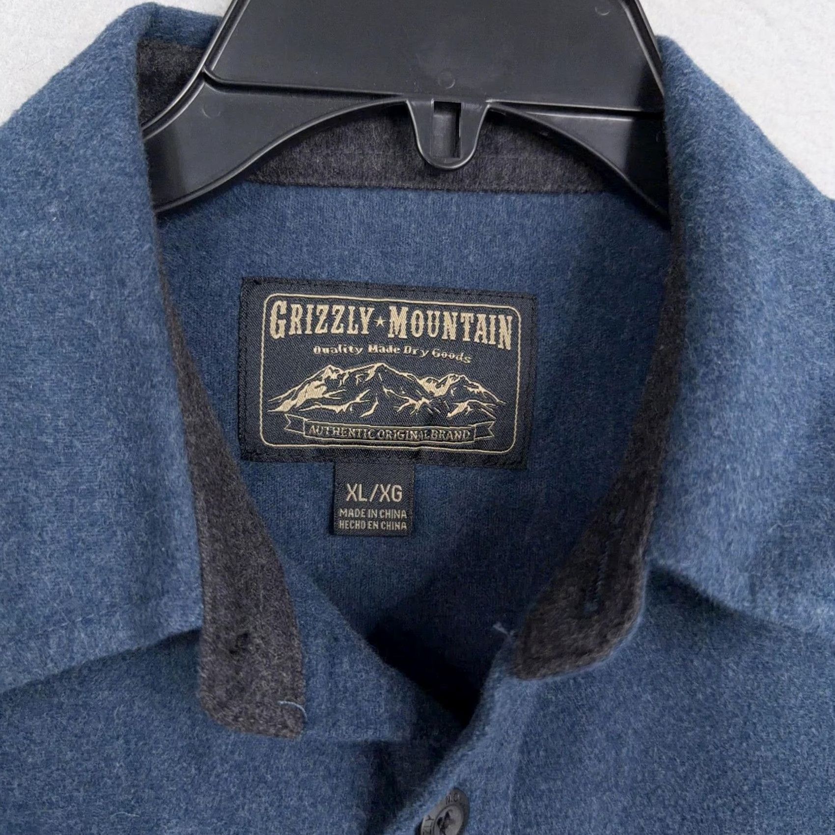 Vintage Grizzly Mountain Shirt Mens XL Blue Flannel Long Sleeve Button Front Outdoor Size US XL / EU 56 / 4 - 3 Thumbnail