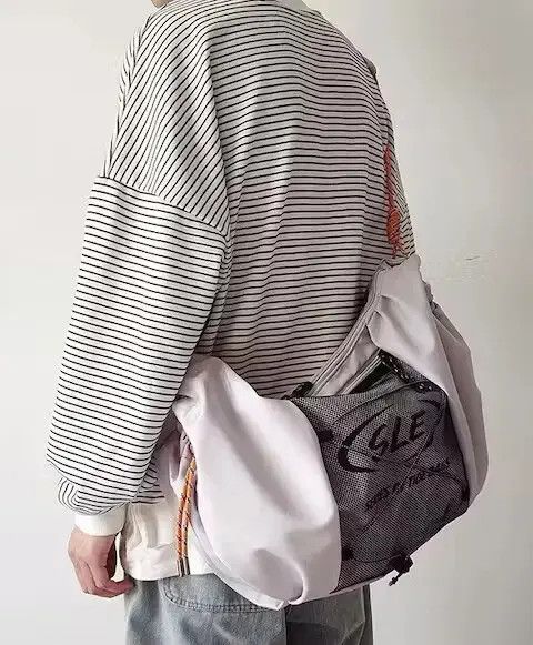 Avant Garde x Tee Shirt Fashion Hiphop Rope Sling Side Bag Messenger Crossbody Bag in White, Men's