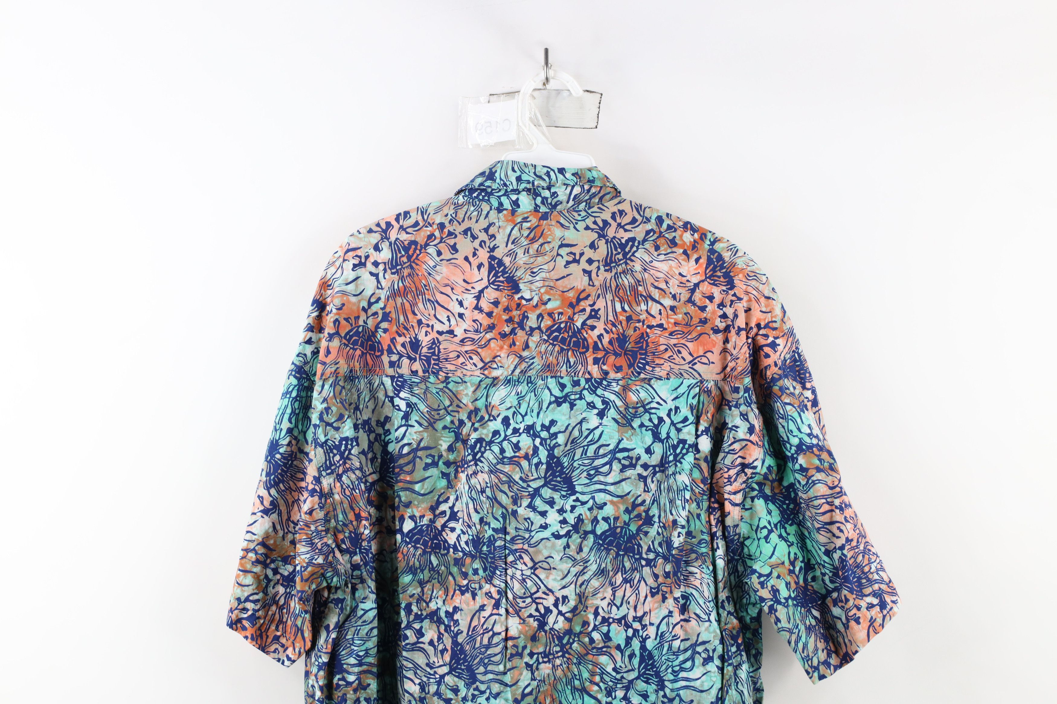 Vintage Vintage 90s Streetwear Abstract Fish Baggy Surf Button Shirt Size US M / EU 48-50 / 2 - 10 Thumbnail
