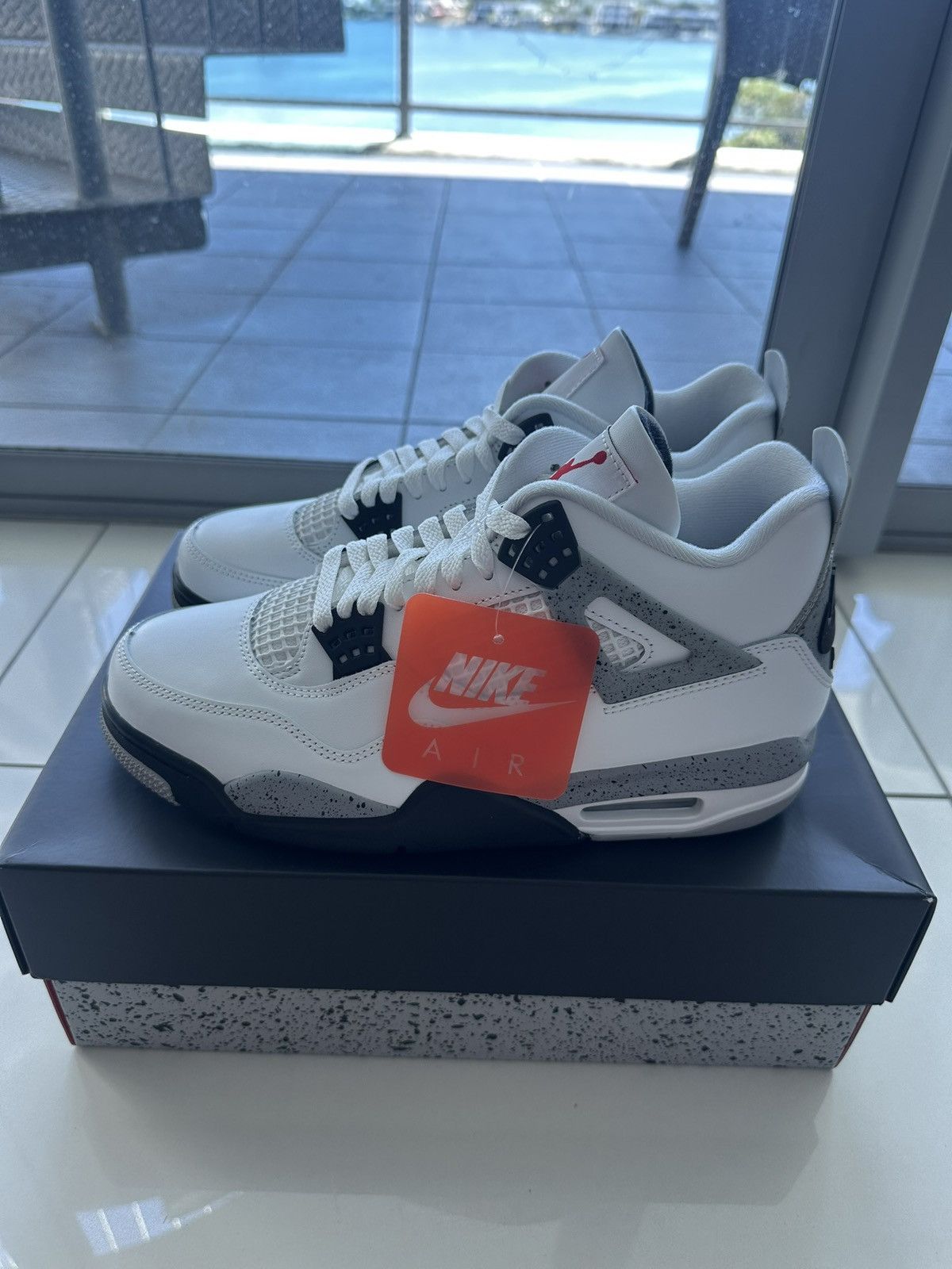 Jordan Brand J4 white cement Size US 9 / EU 42 - 6 Thumbnail