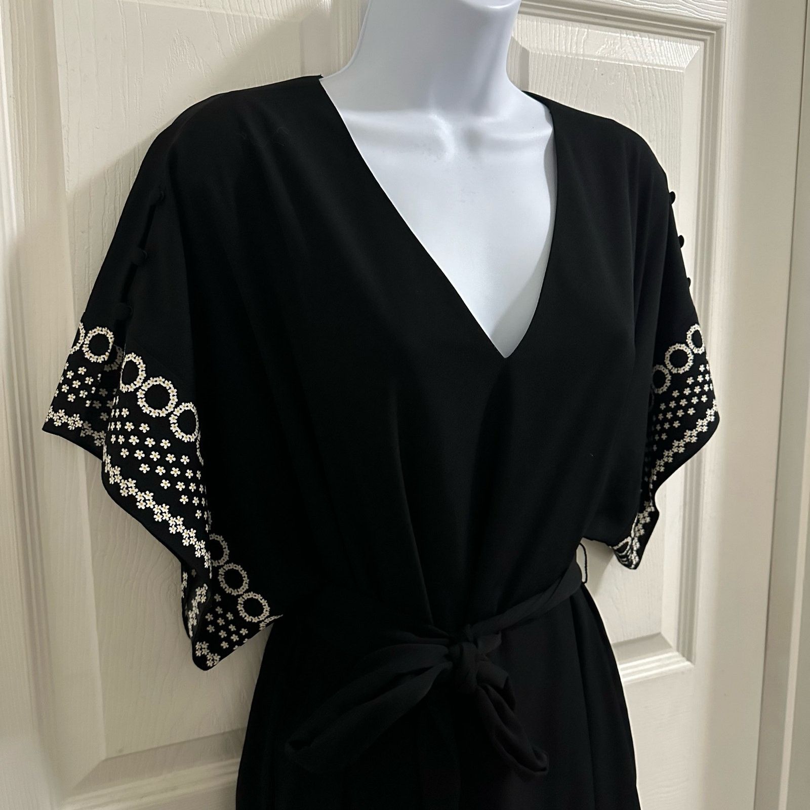 Ted Baker Ted Baker Becci Scarf-Print Black Floral Midi Dress, Small Size S / US 4 / IT 40 - 3 Thumbnail