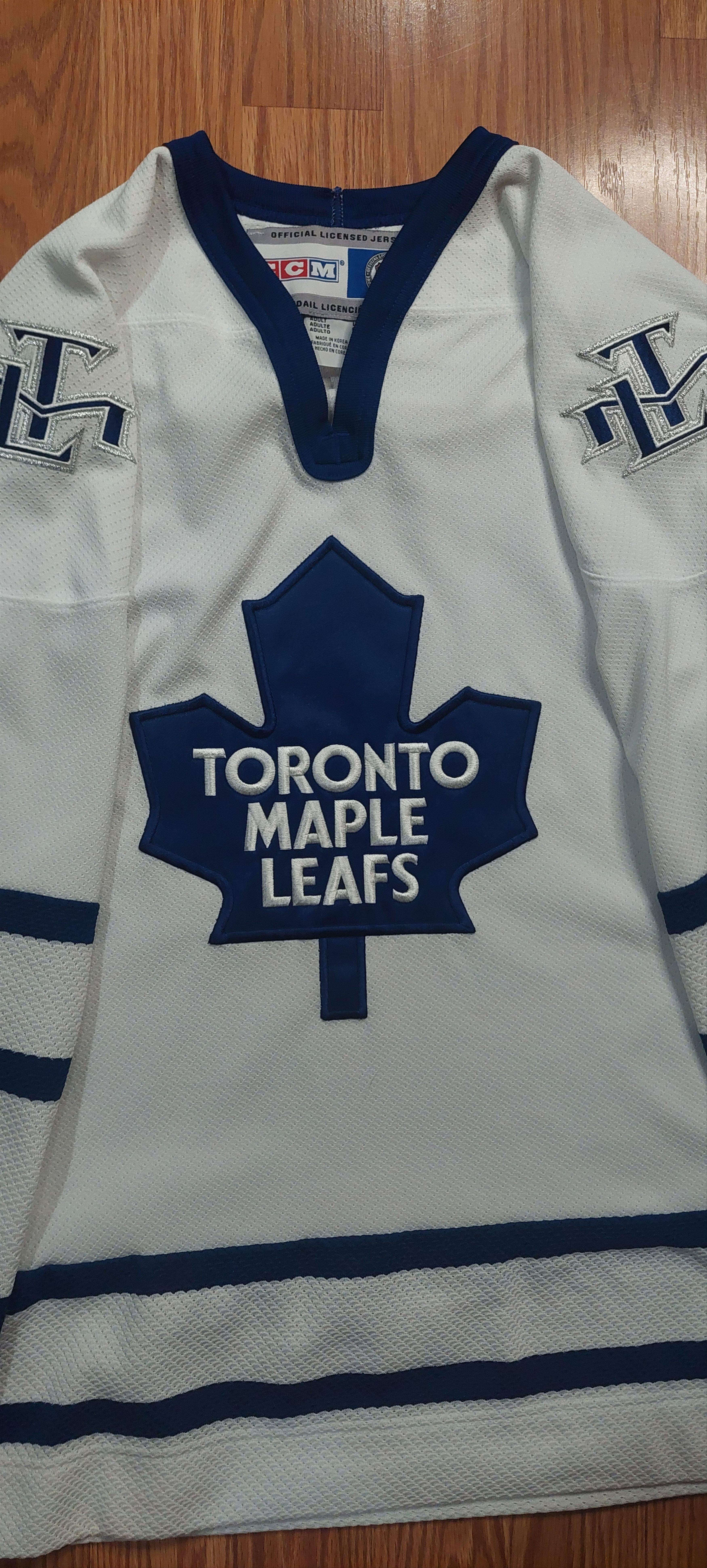 Ccm Authentic Toronto Maple Leafs CCM Blank Replica Jersey Size US L / EU 52-54 / 3 - 3 Thumbnail