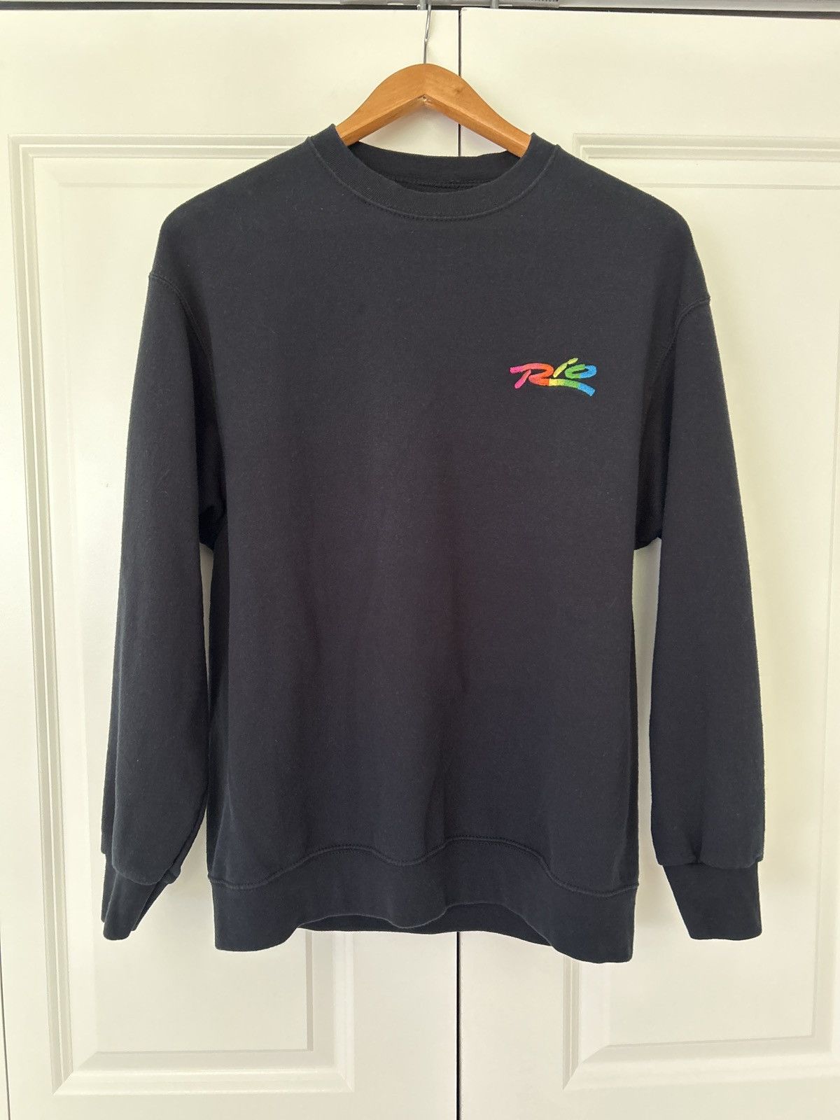 Vintage Vintage Rio Embroidered Rainbow Crewneck Size US L / EU 52-54 / 3 - 1 Thumbnail