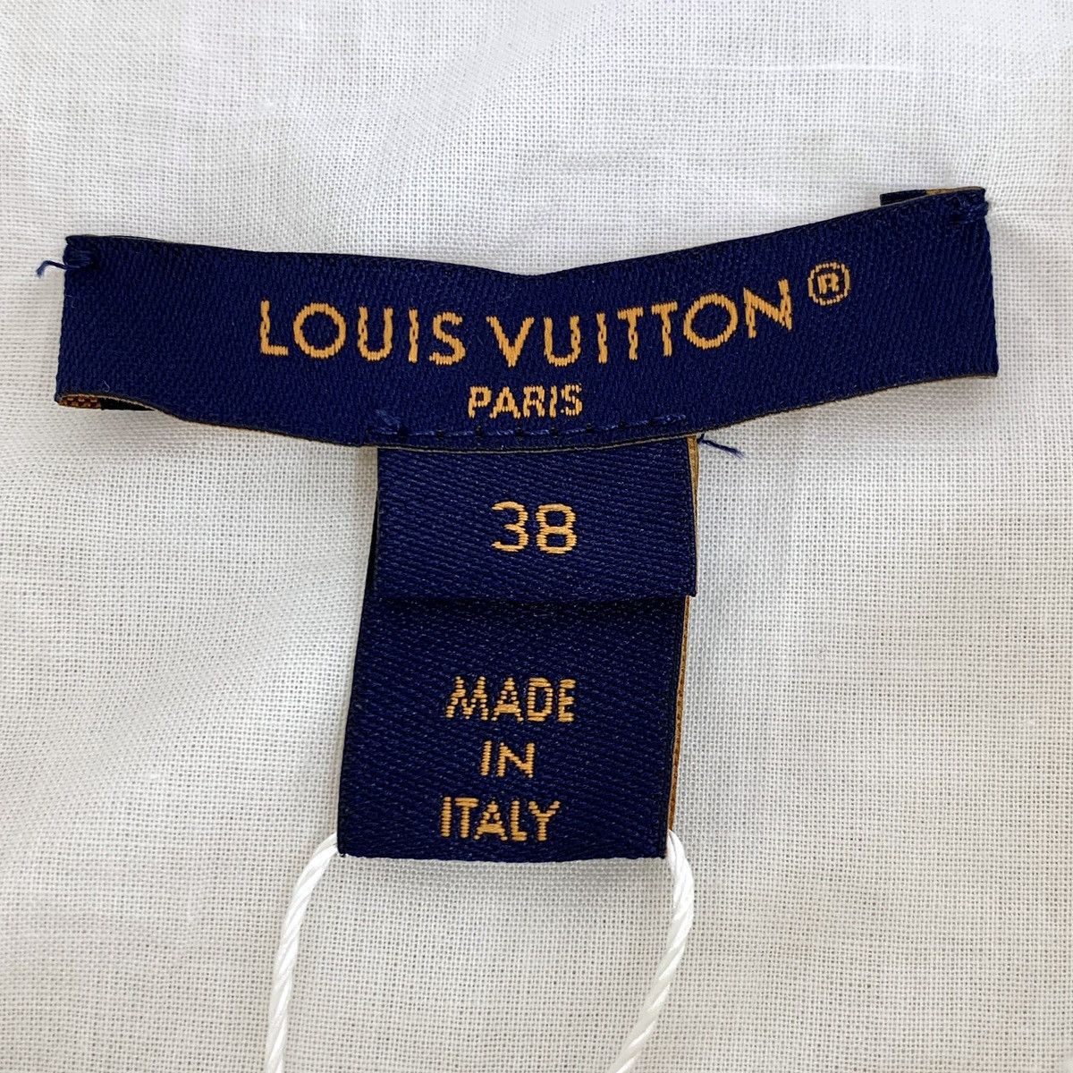 Louis Vuitton Louis Vuitton 23 Logo Embossed Full Print Cotton Shirt, Size XS / US 0-2 / IT 36-38 - 5 Thumbnail
