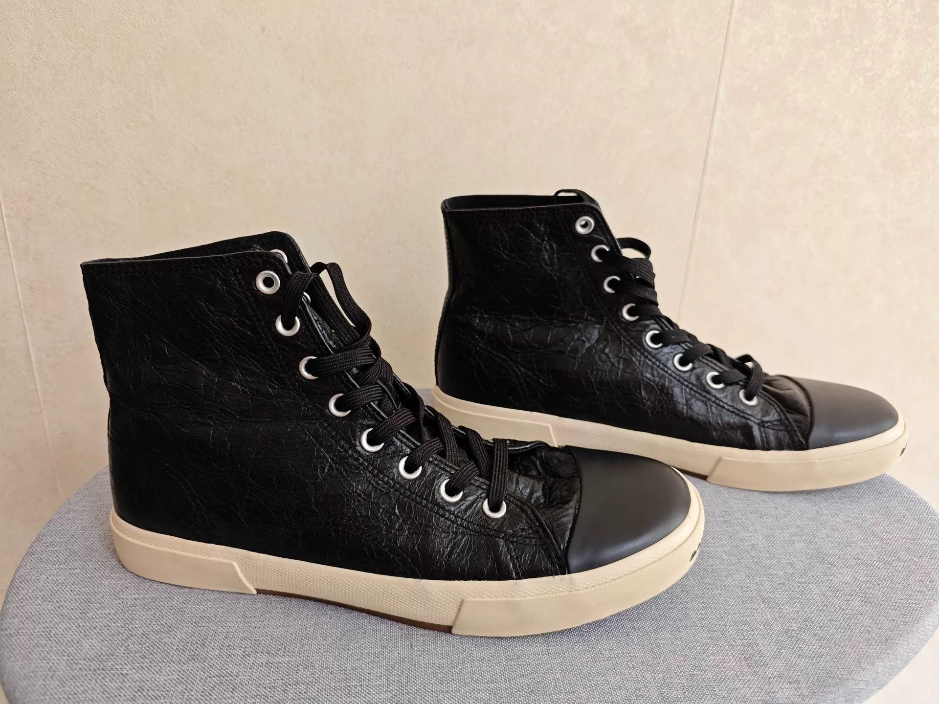 Balenciaga Balenciaga Pleated Leather High-Top Sneakers Size US 10 / EU 43 - 1 Thumbnail
