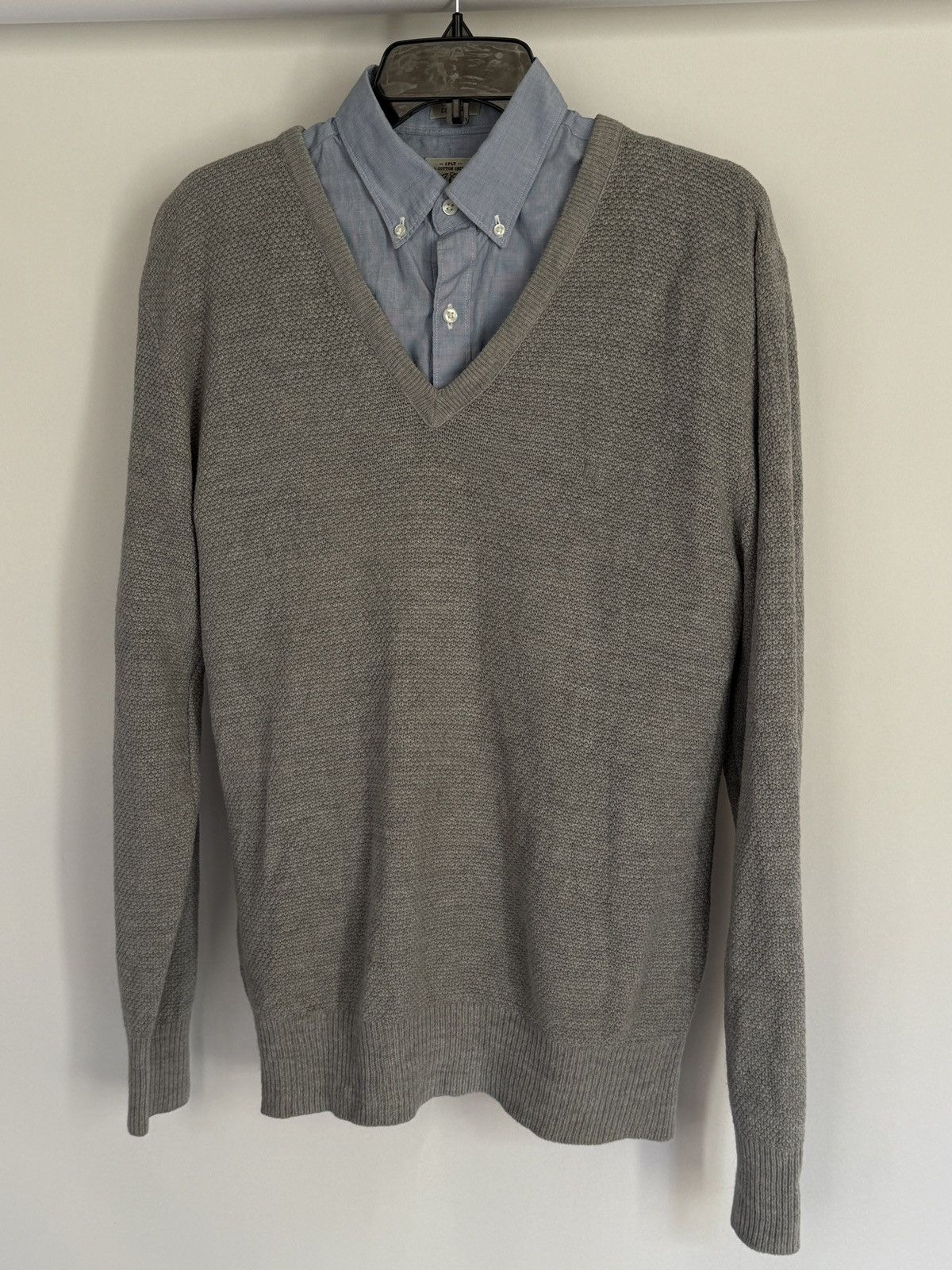 Christian Dior Monsieur Christian Dior Men’s Classic V-Neck Sweater in Light Gray Size US L / EU 52-54 / 3 - 1 Thumbnail