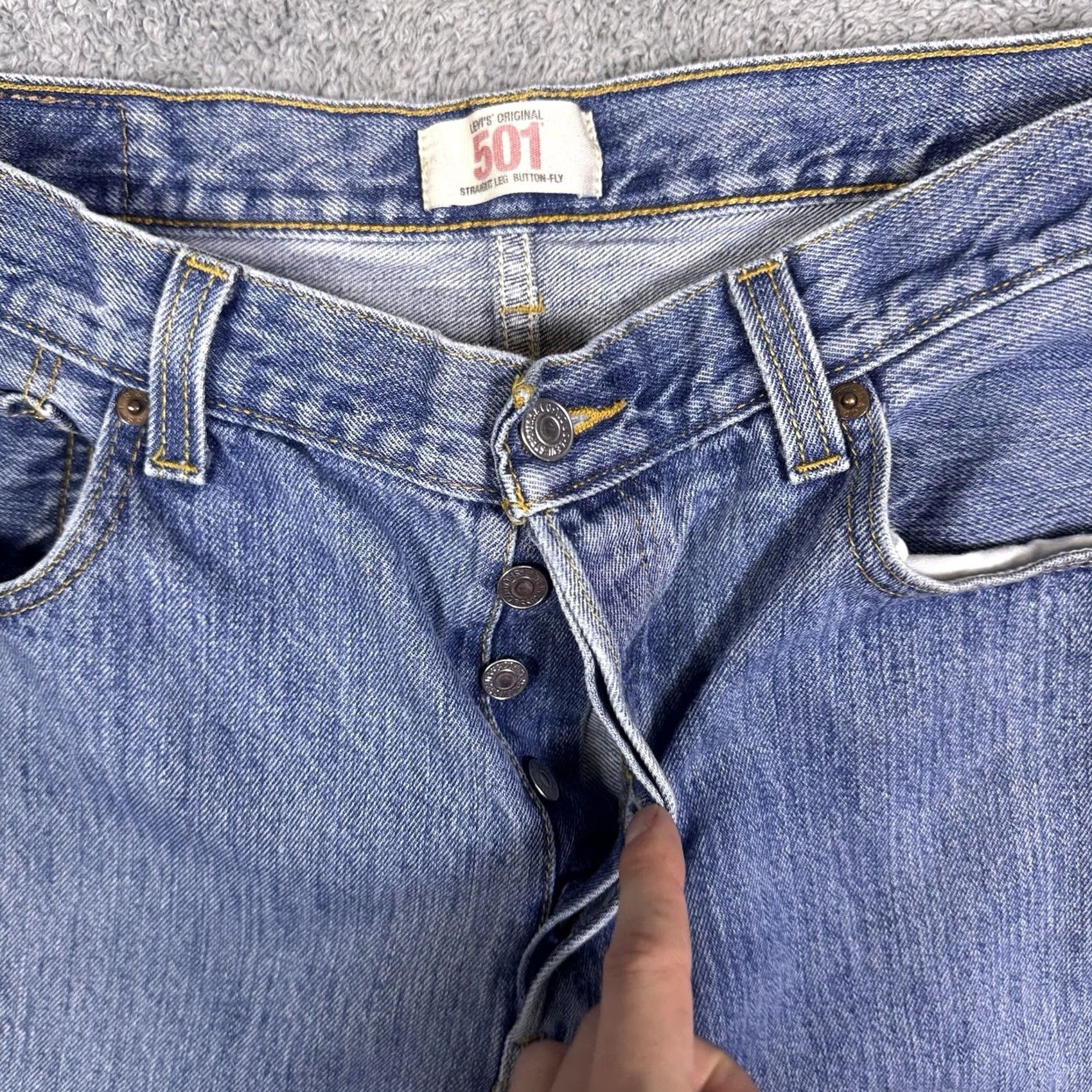 Levi's VINTAGE Levi's 501 XX Jeans Mens 34x32 Lightwash Button Fly 90s Grunge Y2K Denim Blue Regular 5-Pocket Mens Size US 36 / EU 52 - 5 Thumbnail