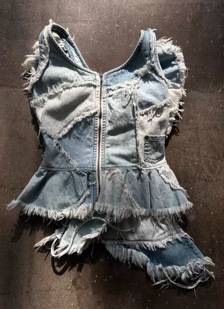 Nozomi Ishiguro Nozomi Ishiguro SS13 Runway Distressed Denim Vest Size M / US 6-8 / IT 42-44 - 6 Thumbnail