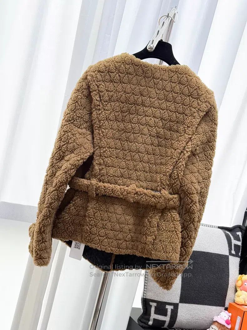 Chanel Chanel Diamond plaid teddy sheared wool crystal buckle lon Size XS / US 0-2 / IT 36-38 - 3 Thumbnail