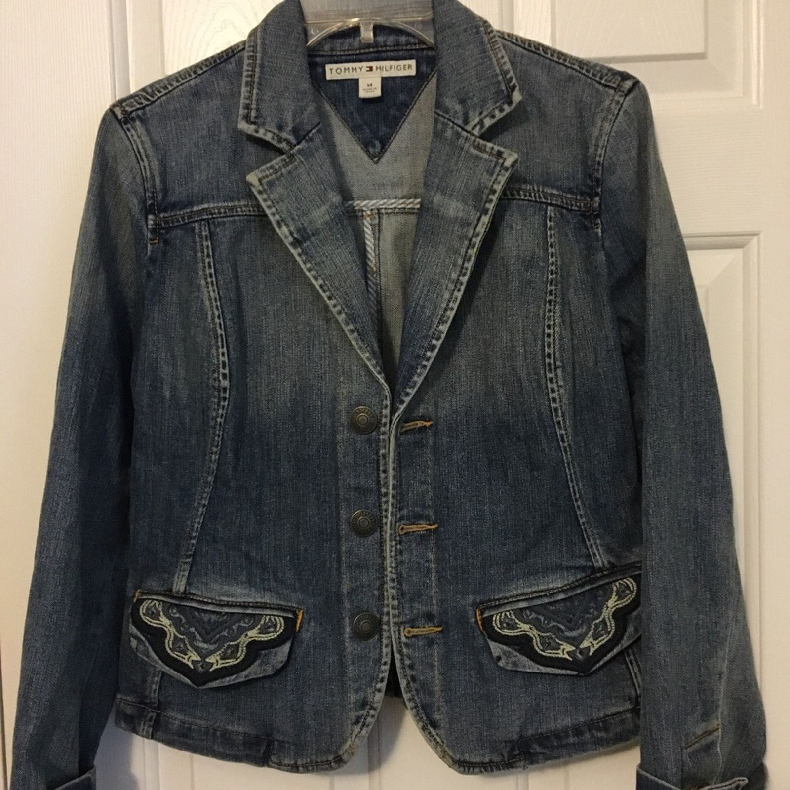 Tommy Hilfiger Vintage Tommy Hilfiger Denim Jacket Medium Embroidered Flap Size M / US 6-8 / IT 42-44 - 1 Thumbnail