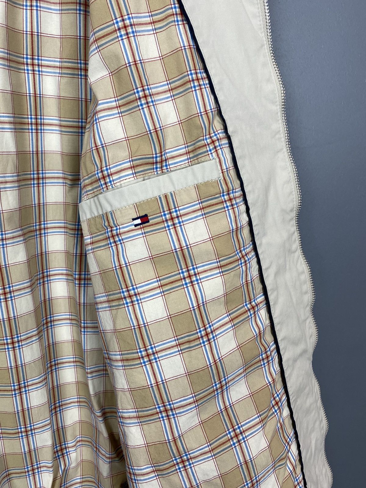 Tommy Hilfiger Vintage Tommy Hilfiger Long Sleeve Jacket Size 2XL Beige Size US XXL / EU 58 / 5 - 9 Thumbnail