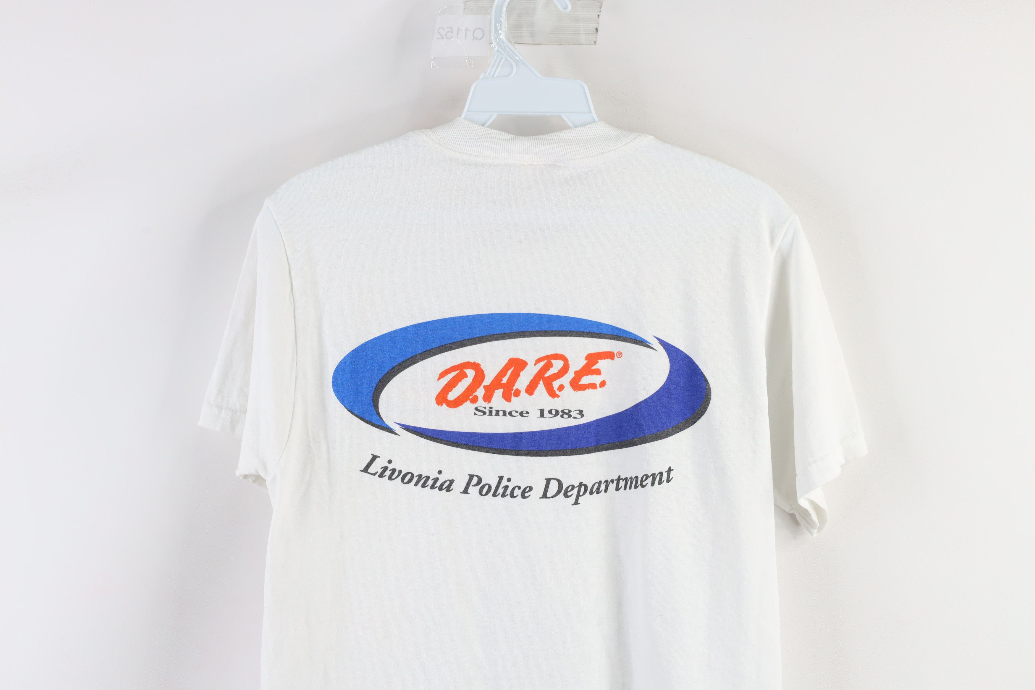 Vintage Vintage Streetwear Drug Abuse Resistance Education T-Shirt Size US S / EU 44-46 / 1 - 9 Thumbnail