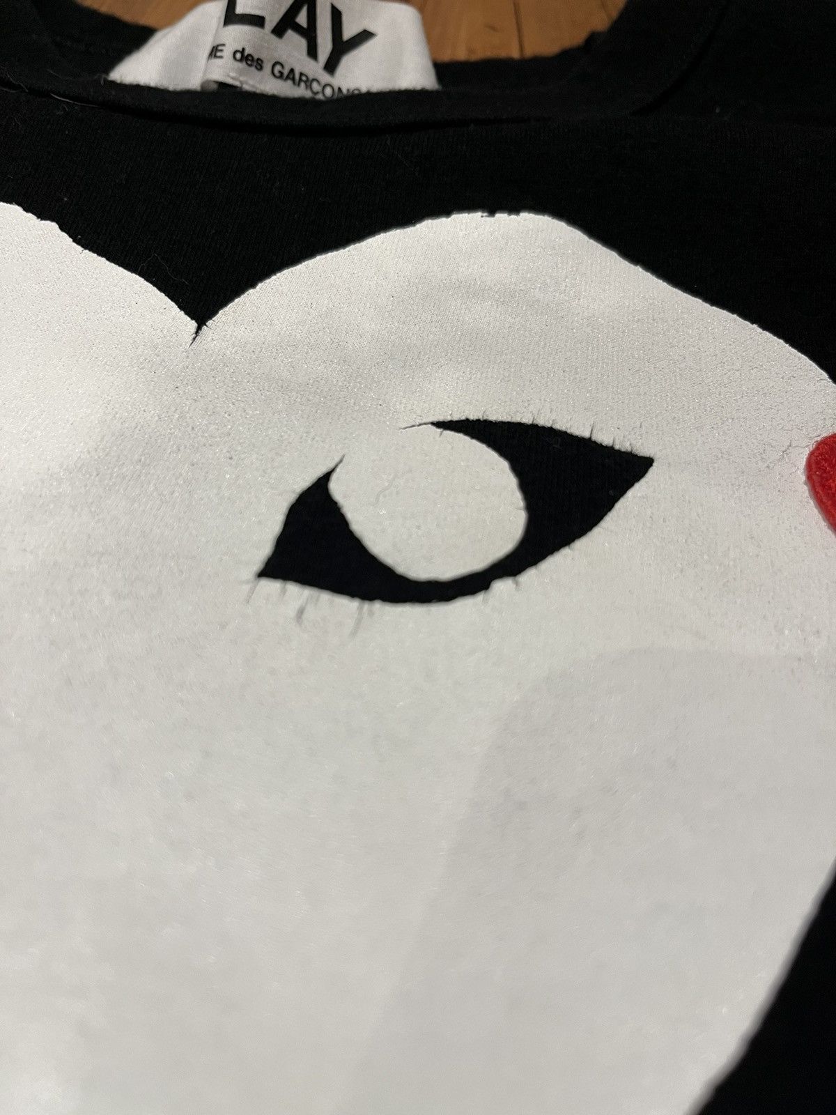 Comme des Garcons Comme des garçons PLAY HEART LOGO COTTON T SHIRT Size US L / EU 52-54 / 3 - 3 Thumbnail