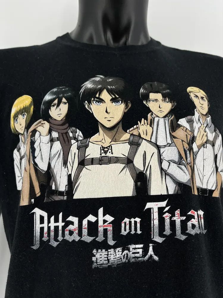 Anime Vintage Y2k Faded Attack on Titan Japanese Anime Tee Size US M / EU 48-50 / 2 - 5 Thumbnail