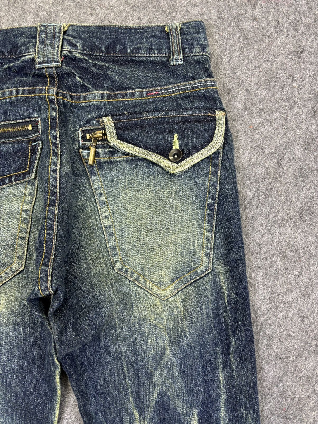 Other 💥Insane Style Flare💥Unbrand Thunderous Flare Denim F918 Size US 31 - 9 Thumbnail