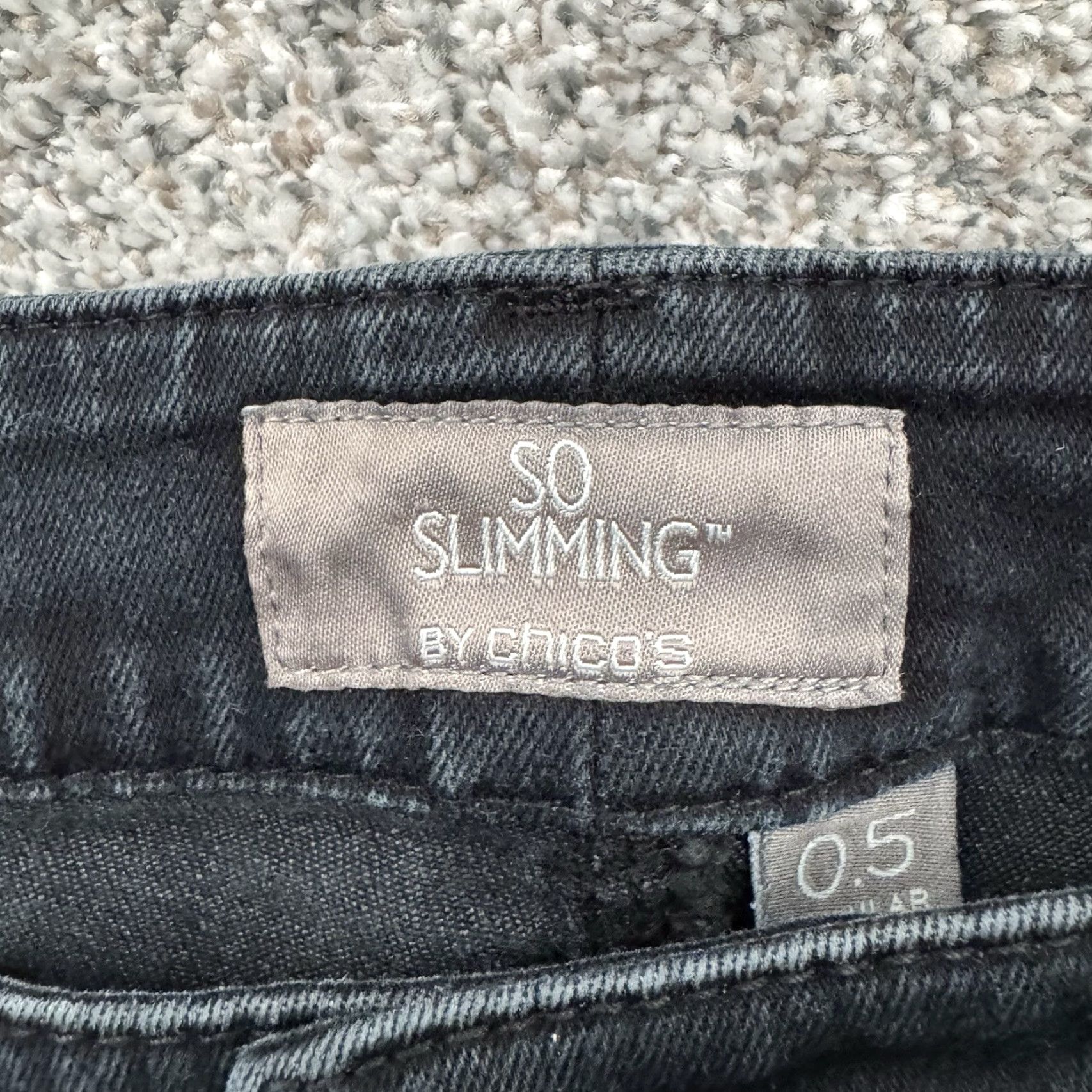 Vintage Chicos So Slimming Jeans Women 0.5 US Size 2 Straight Leg Casual Denim Blue 29.5 In Inseam Pockets Slimming Stretch Womens Size 26" / US 2 / IT 38 - 6 Thumbnail