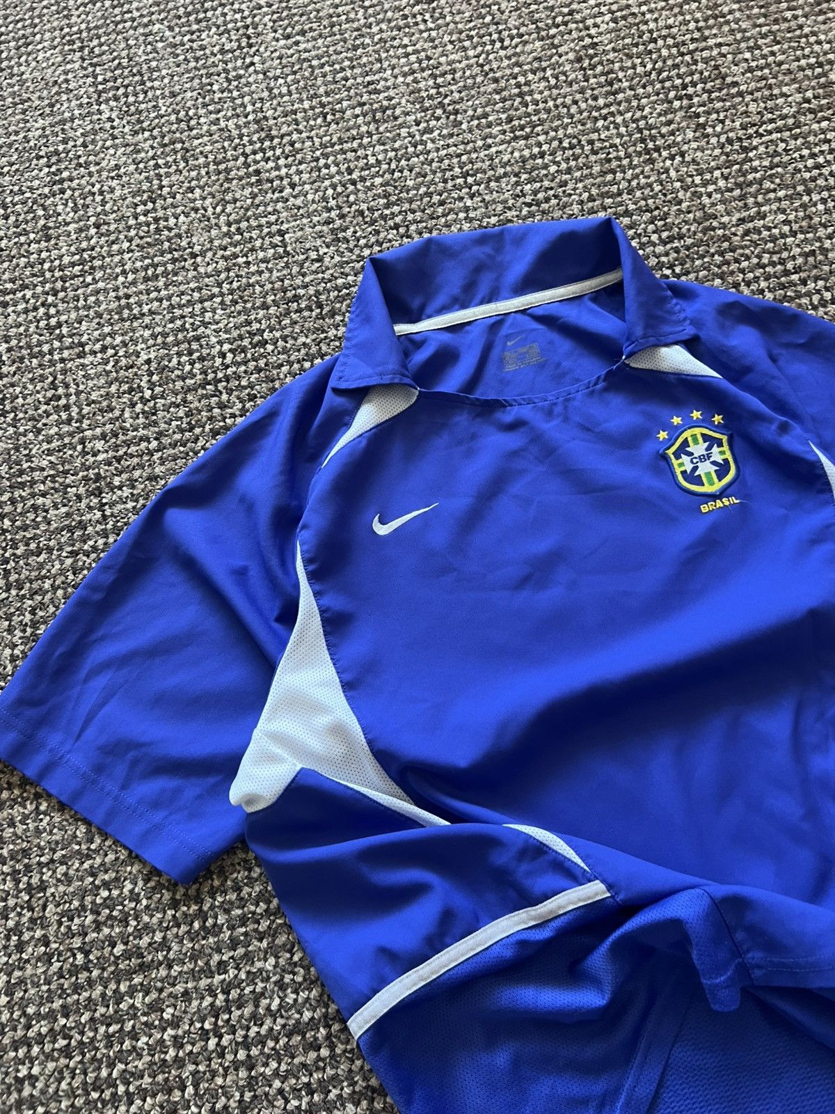 Nike Brazil 2000s World Cup Away Jersey Vintage Size US M / EU 48-50 / 2 - 10 Thumbnail