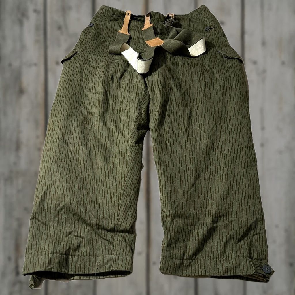 Rains VINTAGE German Military Rain Drop Camo Insulated Pants With Suspenders Large L Green Cargo Men Size US 33 - 1 Thumbnail