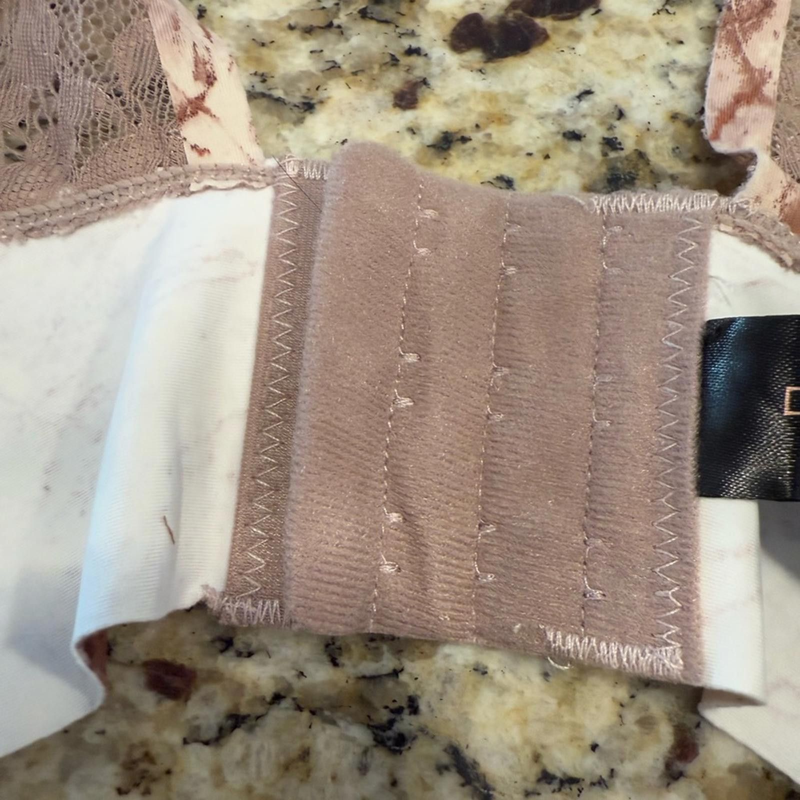 Other Danskin Intimates bra pink cream pattern triple hook 42D Size ONE SIZE - 5 Thumbnail