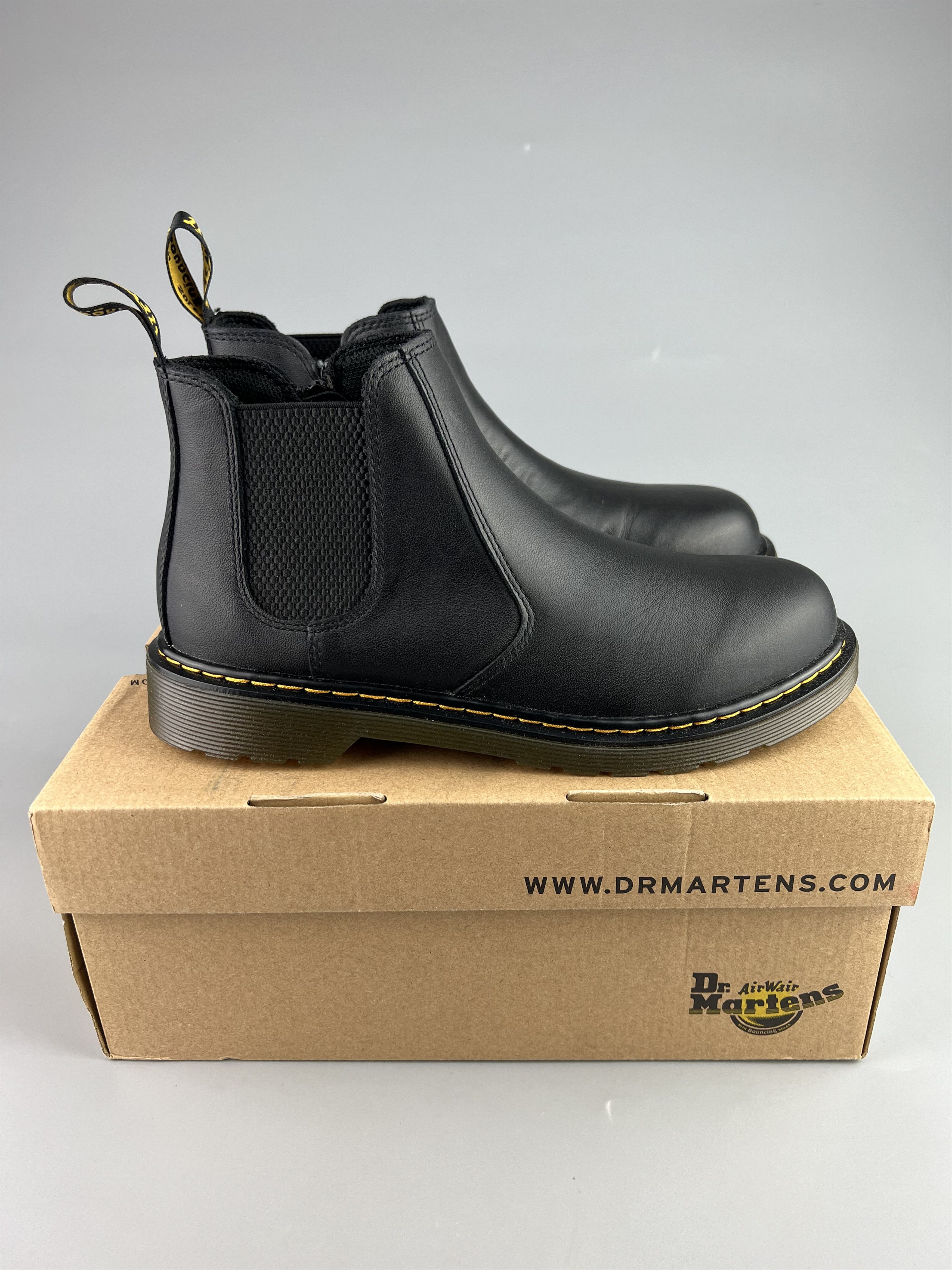 Dr.Martens 2976 Women's Black Chelsea Boots US7 UK5 EU38