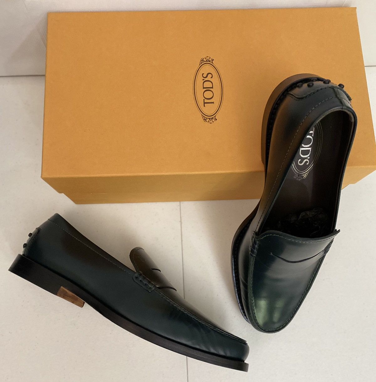 Tod's Tod’s 🇮🇹 Dark Green Polished Penny Loafer Rare Colorway New Size US 9.5 / EU 42-43 - 6 Thumbnail