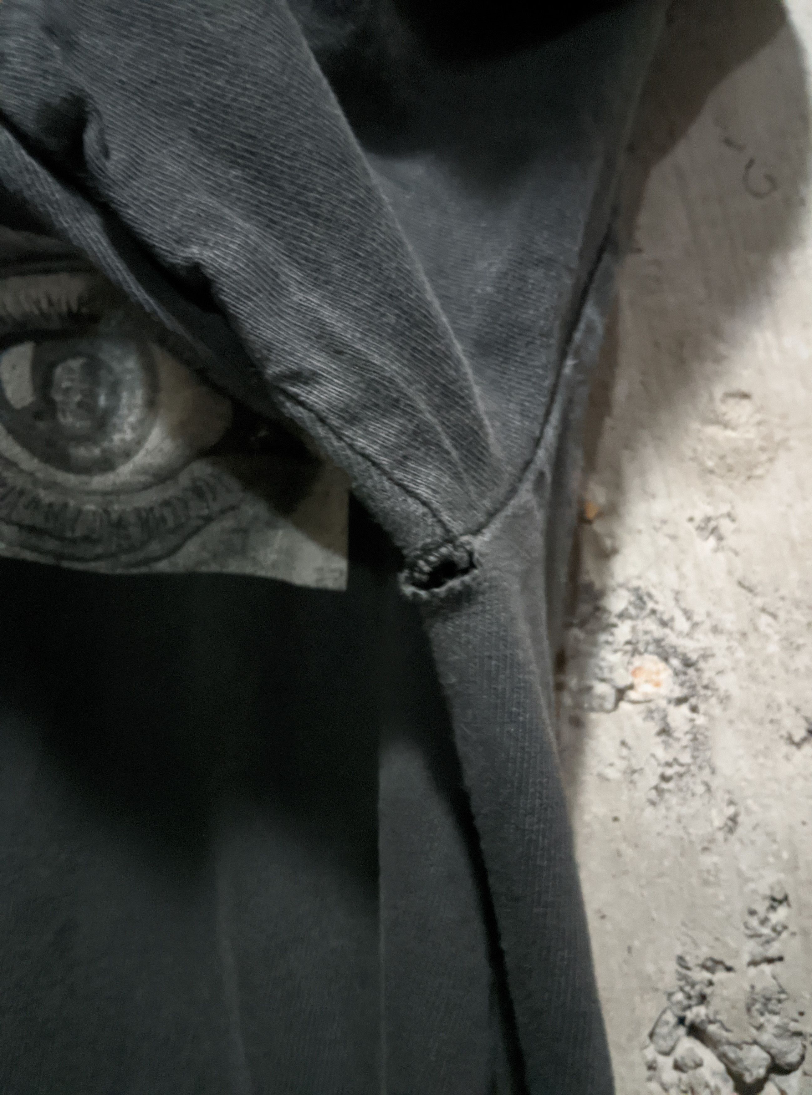 Vintage Vintage 90s mc escher eye art t shirt Size US S / EU 44-46 / 1 - 7 Thumbnail