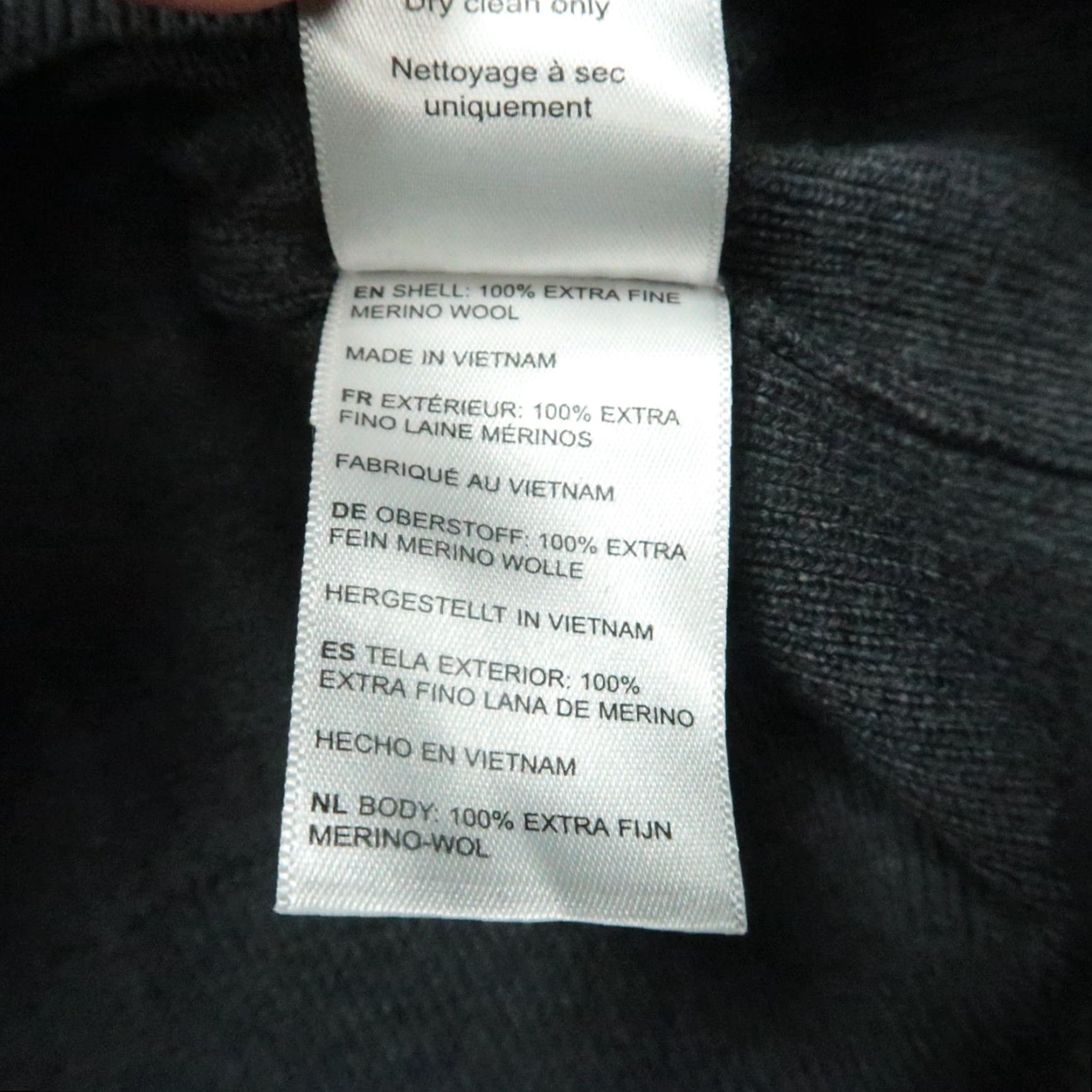 UNTUCKit UNTUCKit Sweater Mens XL Gray Merino Wool Pullover Spitler V Neck Size US XL / EU 56 / 4 - 5 Thumbnail