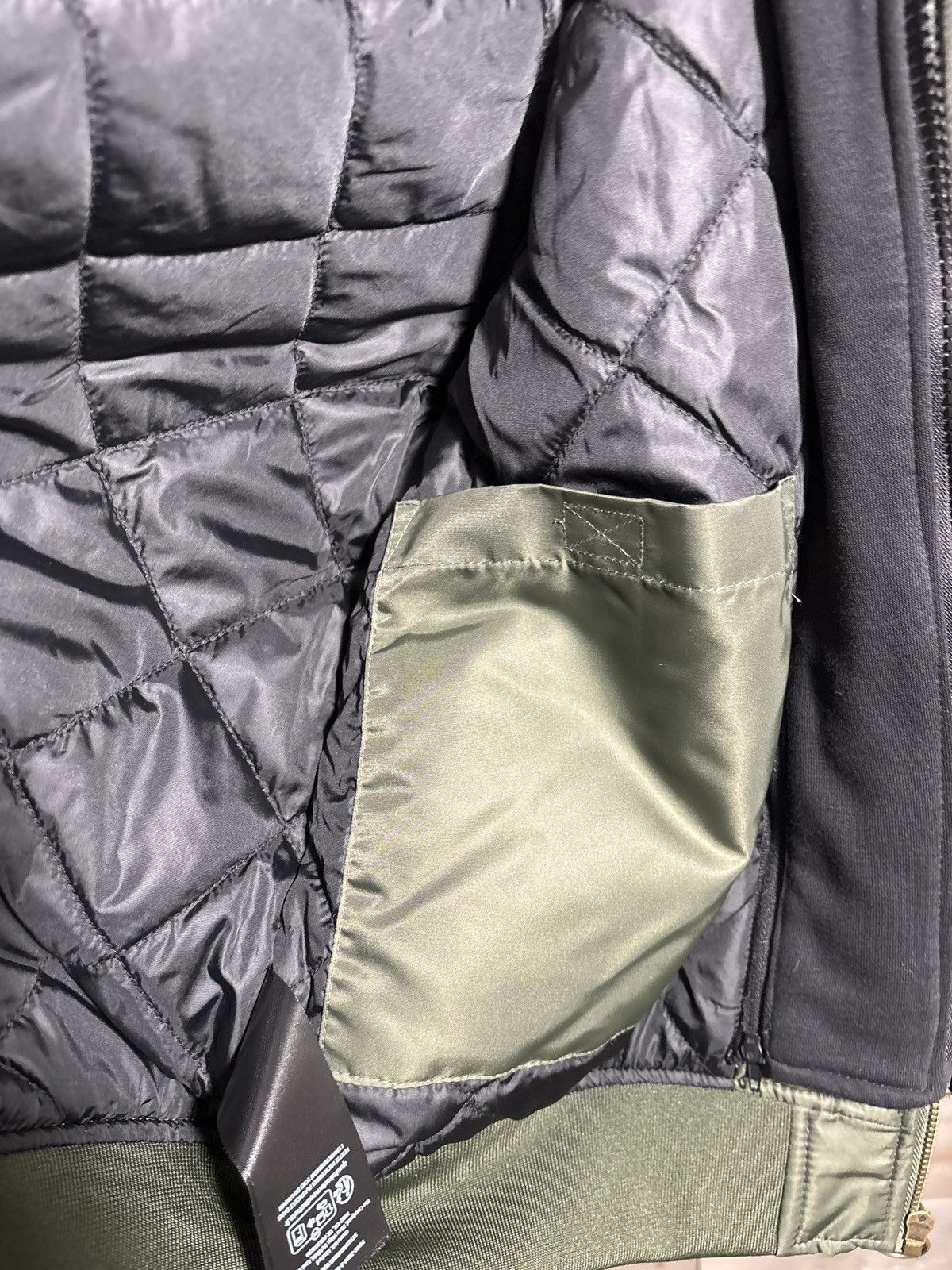 Guess Guess Bomber Jacket W/Removable Hood. Size US M / EU 48-50 / 2 - 9 Thumbnail