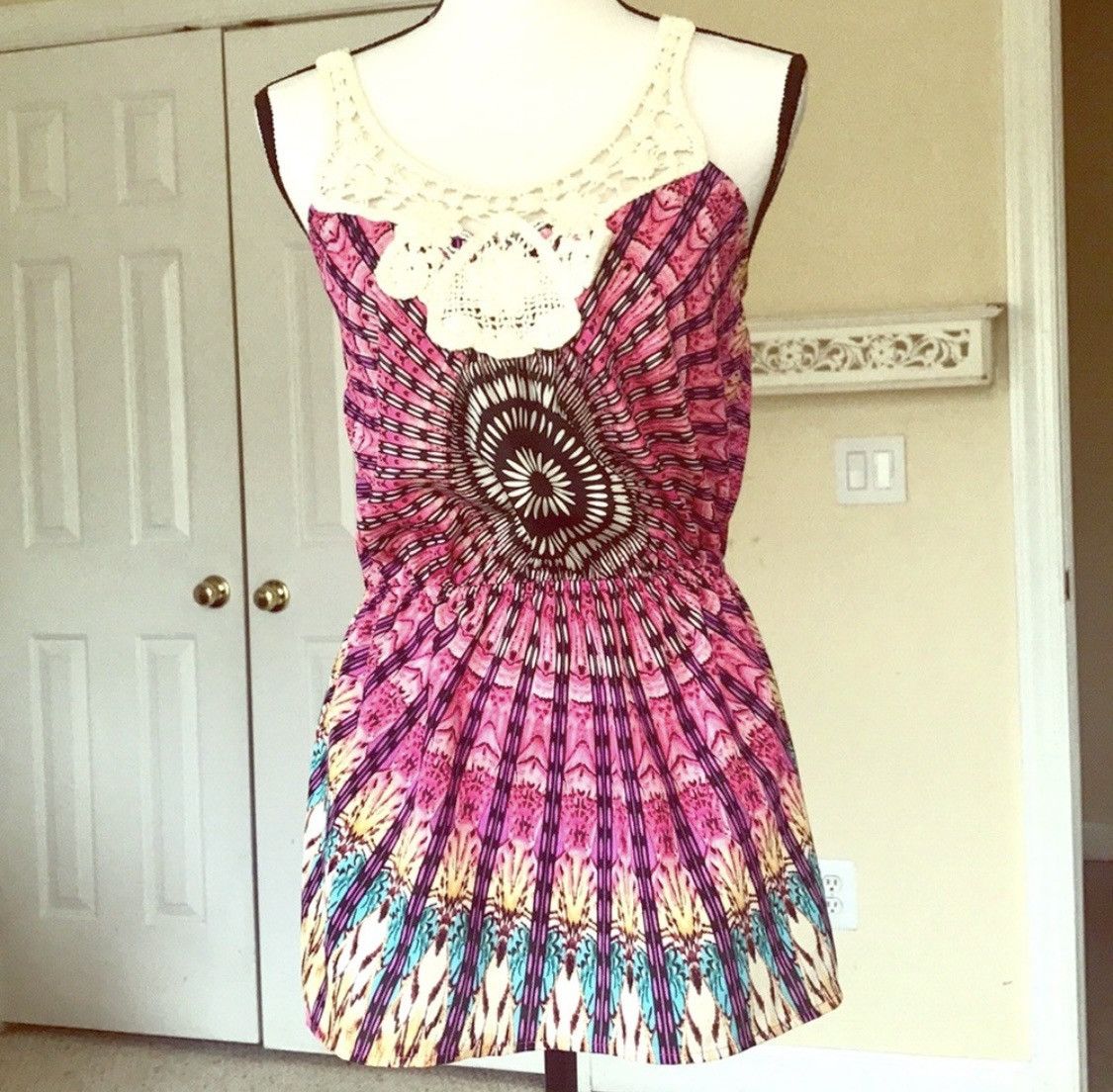 Other VINTAGE CROCHET EMBROIDERED RACERBACK TANK TOP Size M / US 6-8 / IT 42-44 - 1 Thumbnail