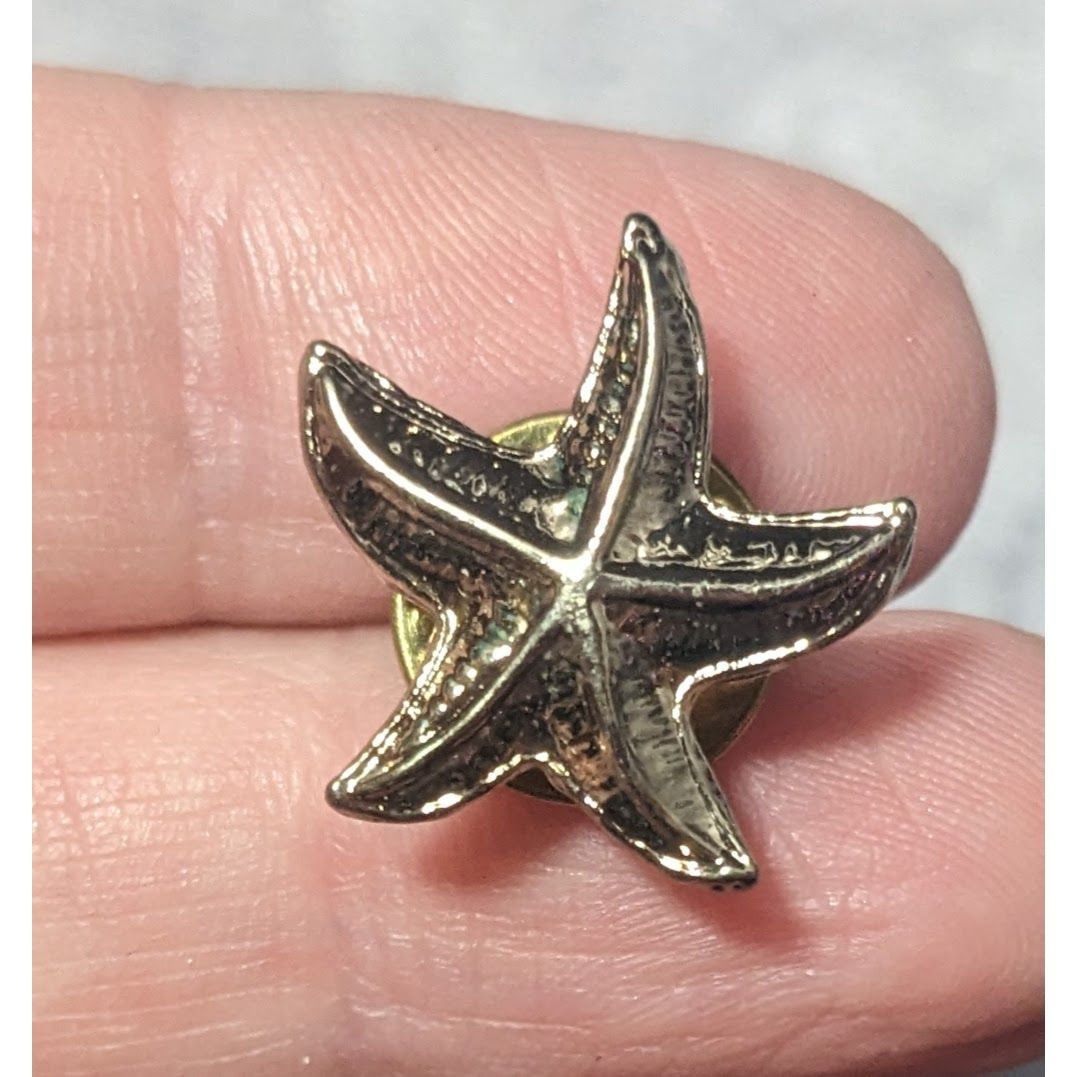 Other Nautical Mermaidcore Minimalist Silver Tone Starfish Lapel P Size ONE SIZE - 3 Thumbnail