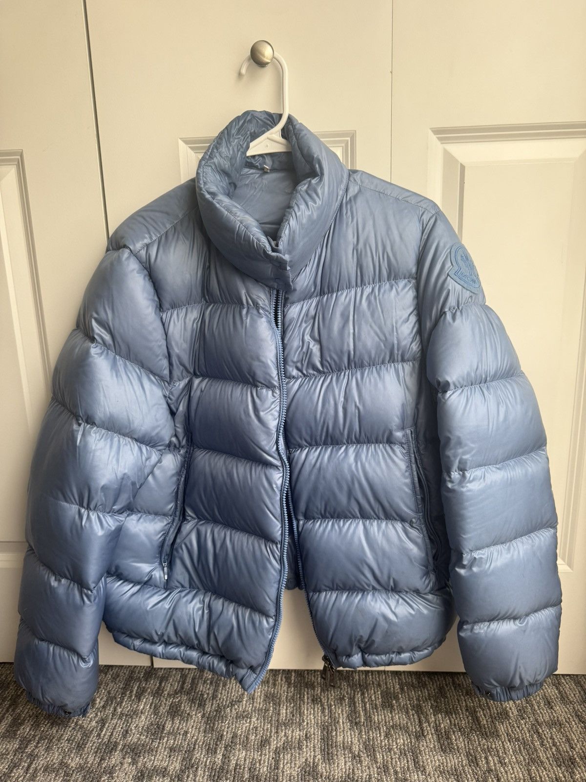 Moncler Light Moncler Jacket Size US S / EU 44-46 / 1 - 1 Thumbnail