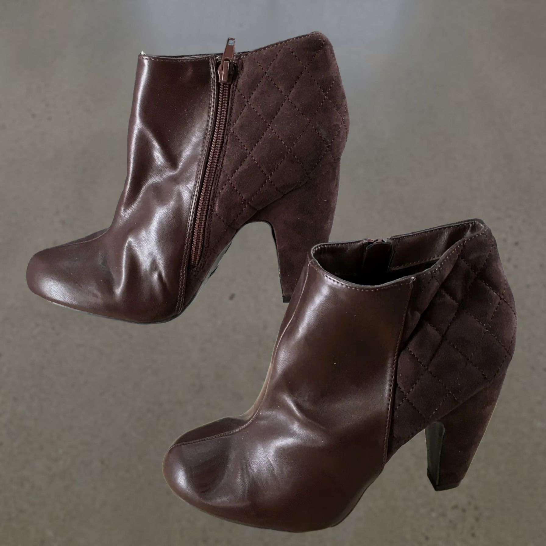 Vintage Bamboo Boots Womens Ankle Booties Mozza 17X Brown Faux Leather, Heel Cone, 10 US, Boots, Women, M, Brown, Faux Leather, 4 in, Casual, Vintage: No Size US 10 / IT 40 - 1 Thumbnail