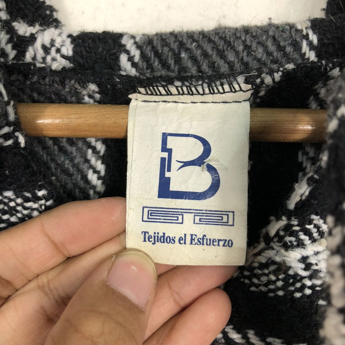 Vintage 🔥VINTAGE PULL OVER HOODIE NAVAJO DESIGN TEJIDOS EL ESFUERZO Size US M / EU 48-50 / 2 - 17 Thumbnail