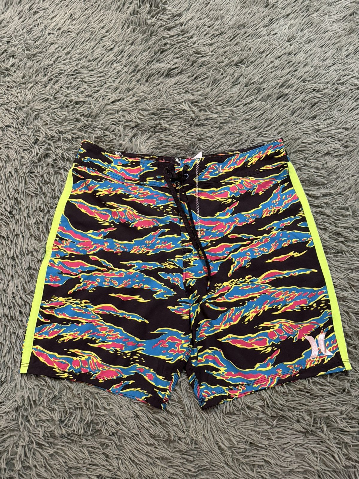 Hurley Hurley Mens Swim Trunks Size 30 Gray Phantom Size US 30 / EU 46 - 1 Thumbnail