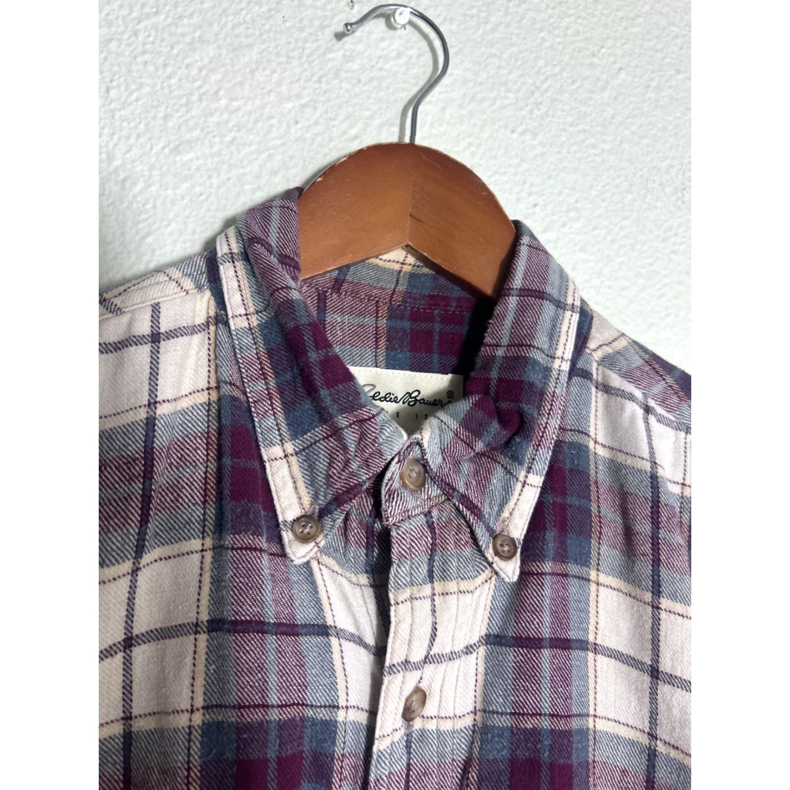 Eddie Bauer Eddie Bauer Mens Long Sleeve Flannel Shirt Purple Plaid M Size US M / EU 48-50 / 2 - 3 Thumbnail