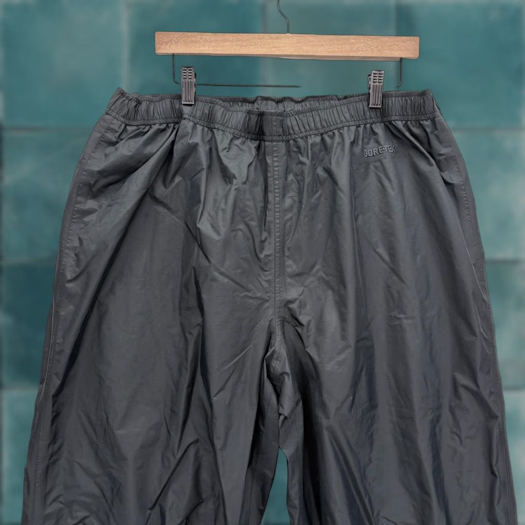 Vintage L.L. Bean Rain Pants Mens XL Black GORE-TEX Waterproof Lined Hiking Ski Outdoor Pants Size US 36 / EU 52 - 1 Thumbnail