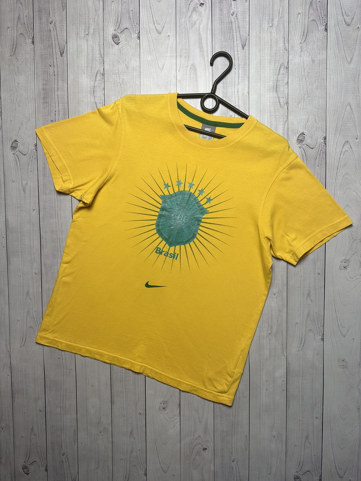 Nike × Vintage Vintage Nike Brazil soccer jersey yellow size M rare logo Size US M / EU 48-50 / 2 - 1 Thumbnail