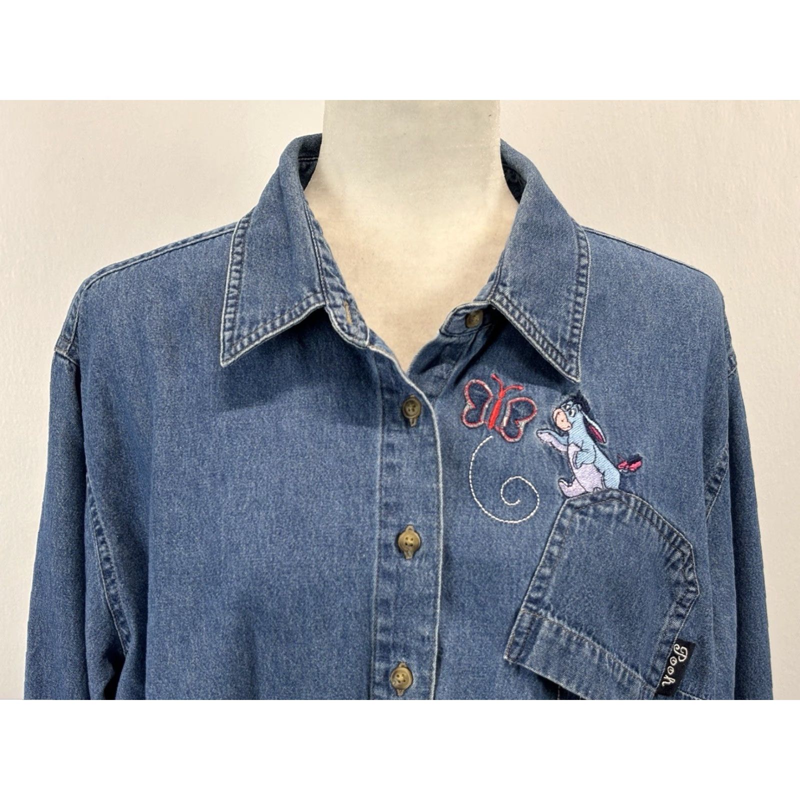 Disney VINTAGE Disney Pooh Denim Button-Up Shirt Women Plus Size 18W 20W Long Sleeve Cotton 90s Embroidered Casual Size XXL / US 16-18 / IT 52-54 - 5 Thumbnail