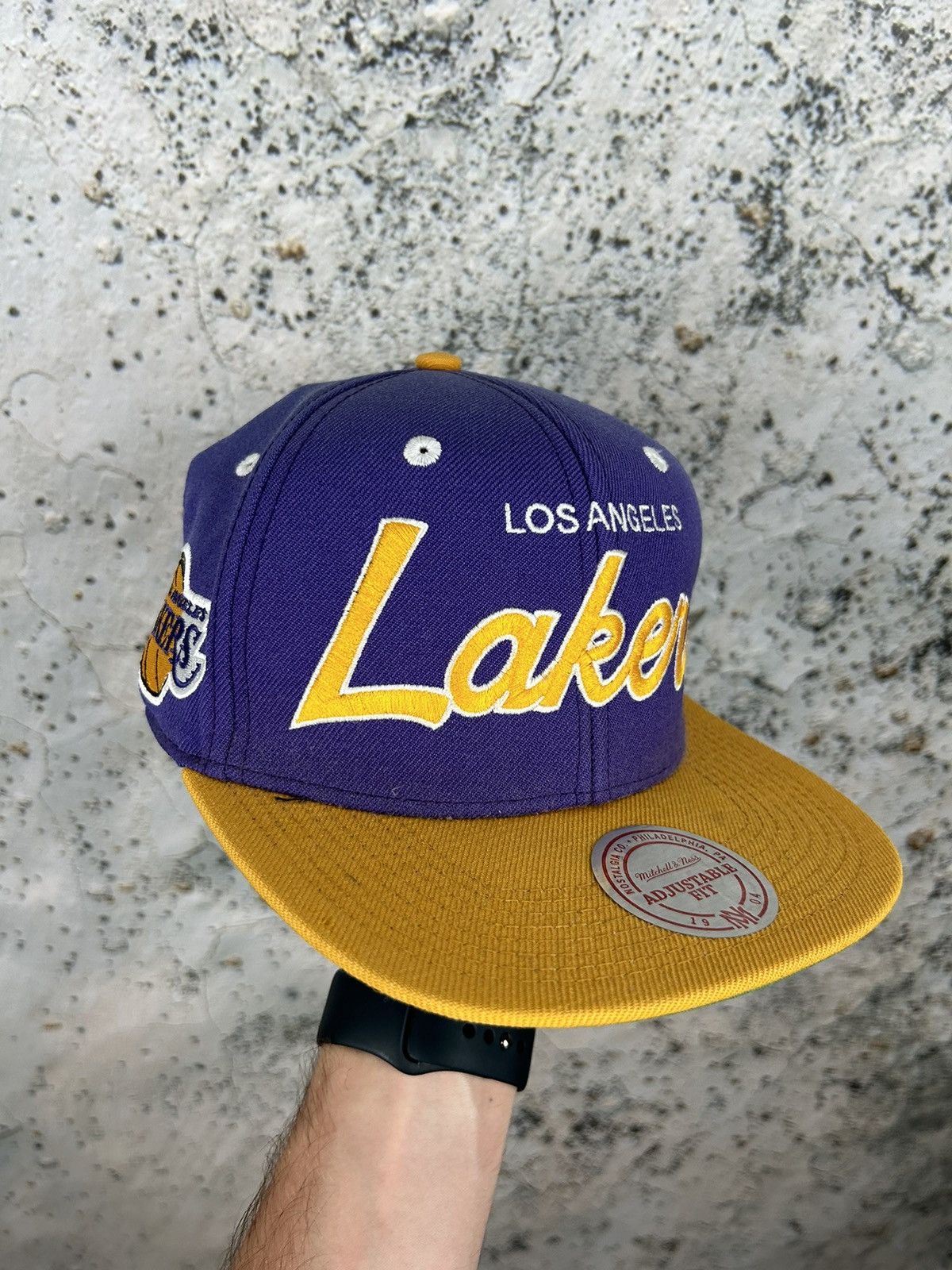 Mitchell & Ness Vintage LA Lakers Mitchell and Ness Snap Back Hat Retro 90s Size ONE SIZE - 1 Thumbnail