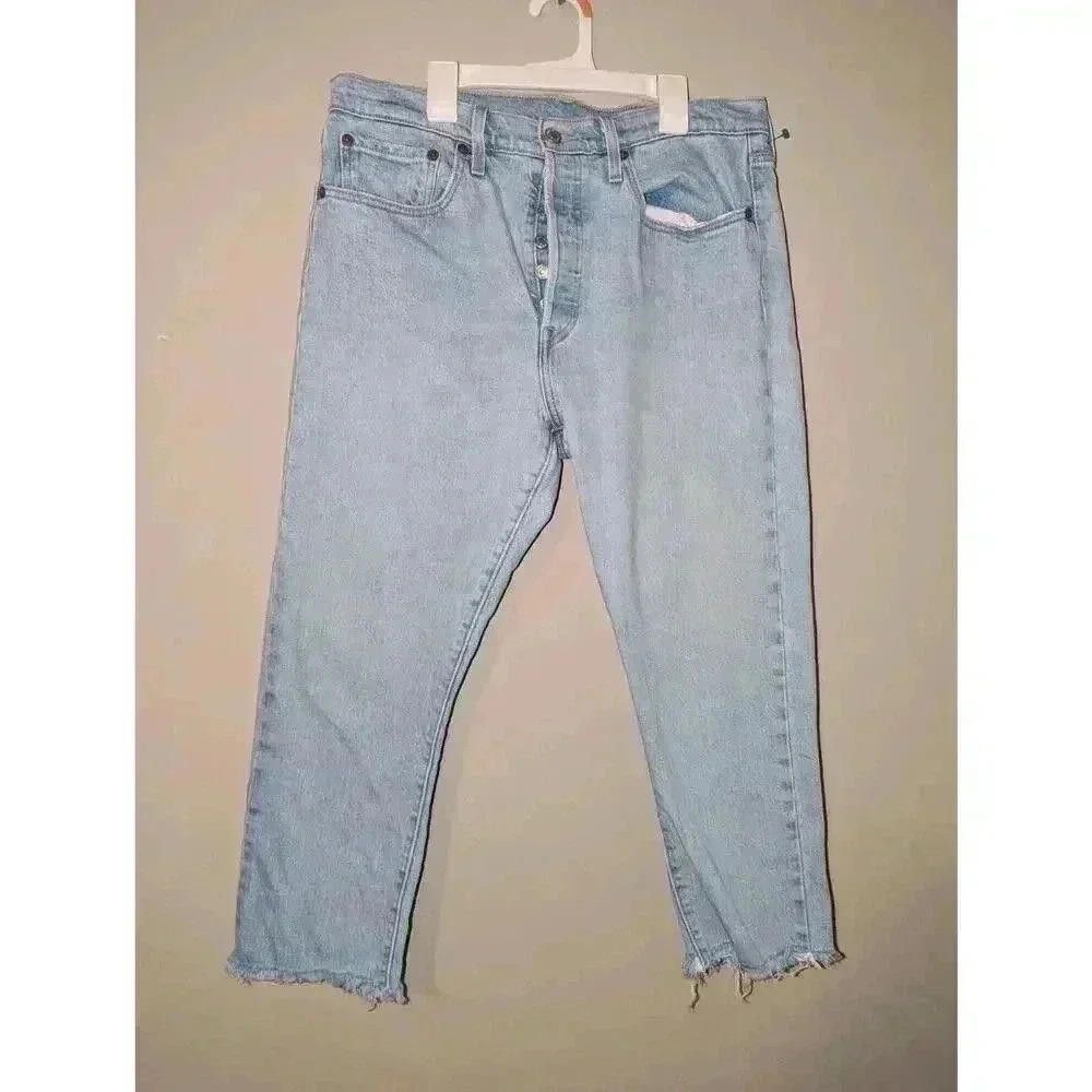 Levi's Vintage Levis Light 501 S Wash High-Waisted Jeans W31 x L28 Size US 31 - 1 Thumbnail
