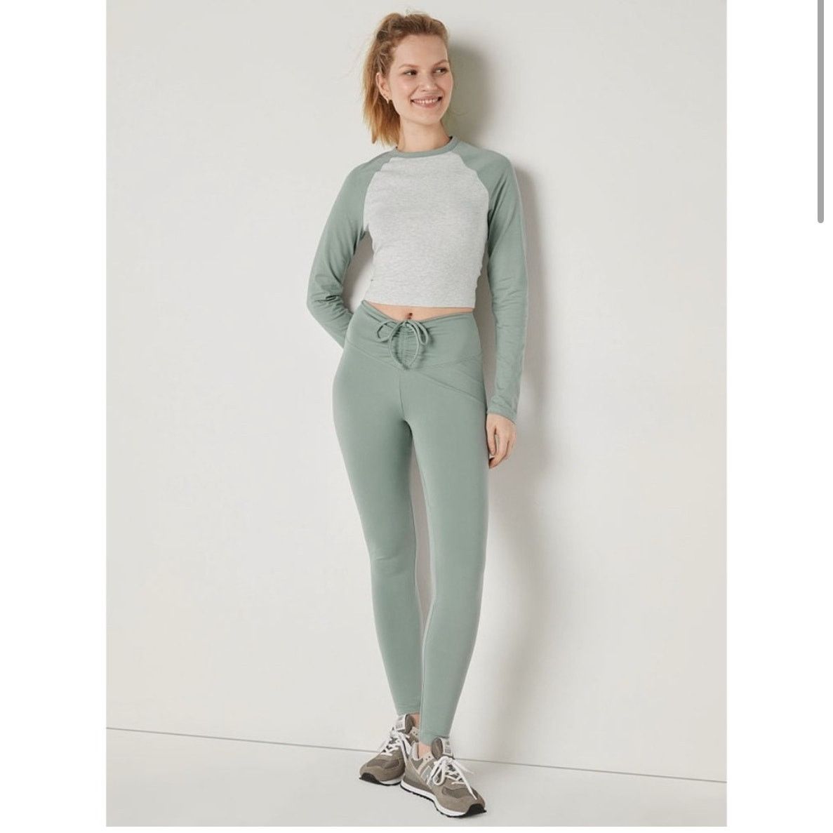 Victoria's Secret PINK Leggings Size XS Iceberg Green Size 26" / US 2 / IT 38 - 8 Thumbnail
