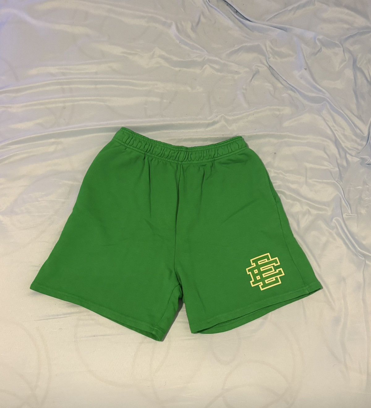 Eric Emanuel Eric Emanuel Rare green Fleece shorts size large Size US 31 - 1 Thumbnail